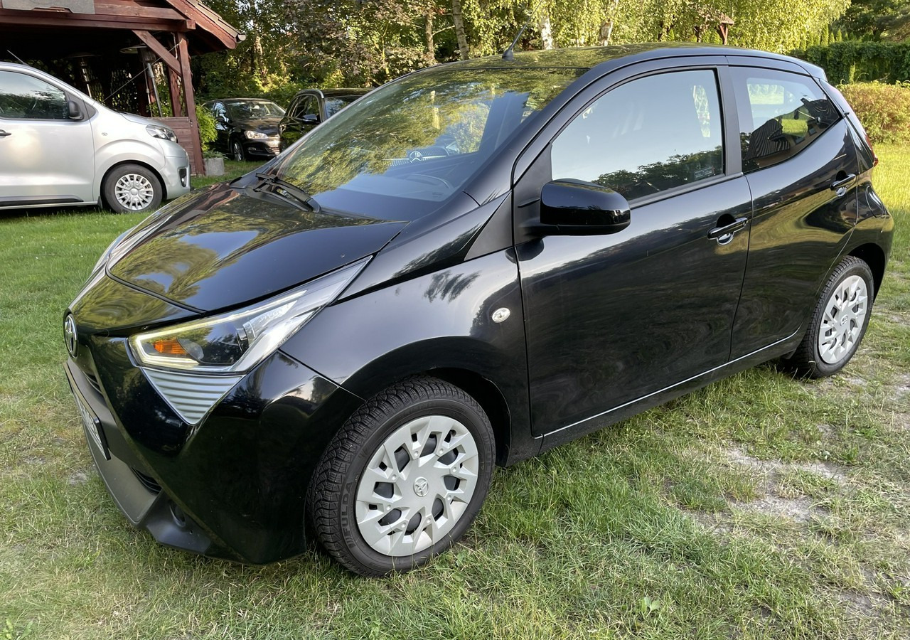 Toyota Aygo II Toyota Aygo 1.0-16V Klima Salon PL 24651km Model 2021 - Viistoperä: kuva Toyota Aygo II Toyota Aygo 1.0-16V Klima Salon PL 24651km Model 2021 - Viistoperä Toyota Aygo II Toyota Aygo 1.0-16V Klima Salon PL 24651km Model 2021 - Viistoperä: kuva Toyota Aygo II Toyota Aygo 1.0-16V Klima Salon PL 24651km Model 2021 - Viistoperä
