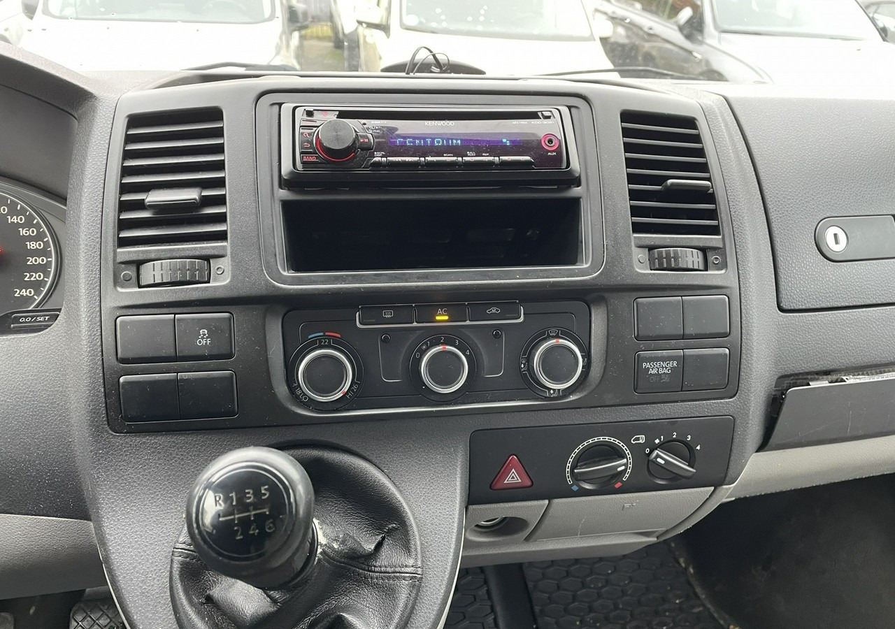 Volkswagen Transporter T5 Transporter T5 Lift 2.0 Tdi 9-osob Klima 2011 - Henkilöauto: kuva Volkswagen Transporter T5 Transporter T5 Lift 2.0 Tdi 9-osob Klima 2011 - Henkilöauto Volkswagen Transporter T5 Transporter T5 Lift 2.0 Tdi 9-osob Klima 2011 - Henkilöauto: kuva Volkswagen Transporter T5 Transporter T5 Lift 2.0 Tdi 9-osob Klima 2011 - Henkilöauto