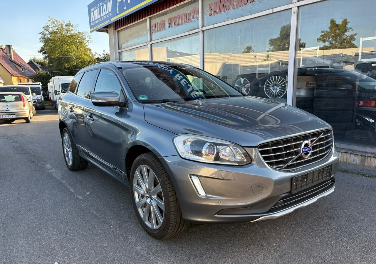 Volvo XC60 I Volvo XC 60 2,4 D4 AWD 190KM Summum Navi Panorama Skóry Kamera 2017 - Maasturi/ Katumaasturi: kuva Volvo XC60 I Volvo XC 60 2,4 D4 AWD 190KM Summum Navi Panorama Skóry Kamera 2017 - Maasturi/ Katumaasturi Volvo XC60 I Volvo XC 60 2,4 D4 AWD 190KM Summum Navi Panorama Skóry Kamera 2017 - Maasturi/ Katumaasturi: kuva Volvo XC60 I Volvo XC 60 2,4 D4 AWD 190KM Summum Navi Panorama Skóry Kamera 2017 - Maasturi/ Katumaasturi
