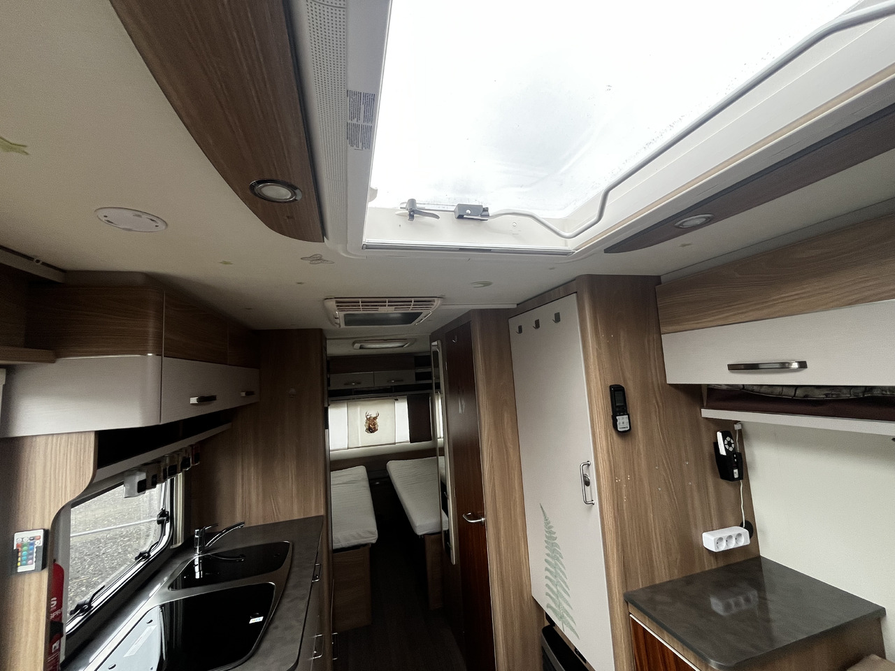 Asuntovaunu Bürstner Premio 530 TL Mover Dachklimaanlage Einzelbetten: kuva Asuntovaunu Bürstner Premio 530 TL Mover Dachklimaanlage Einzelbetten Asuntovaunu Bürstner Premio 530 TL Mover Dachklimaanlage Einzelbetten: kuva Asuntovaunu Bürstner Premio 530 TL Mover Dachklimaanlage Einzelbetten