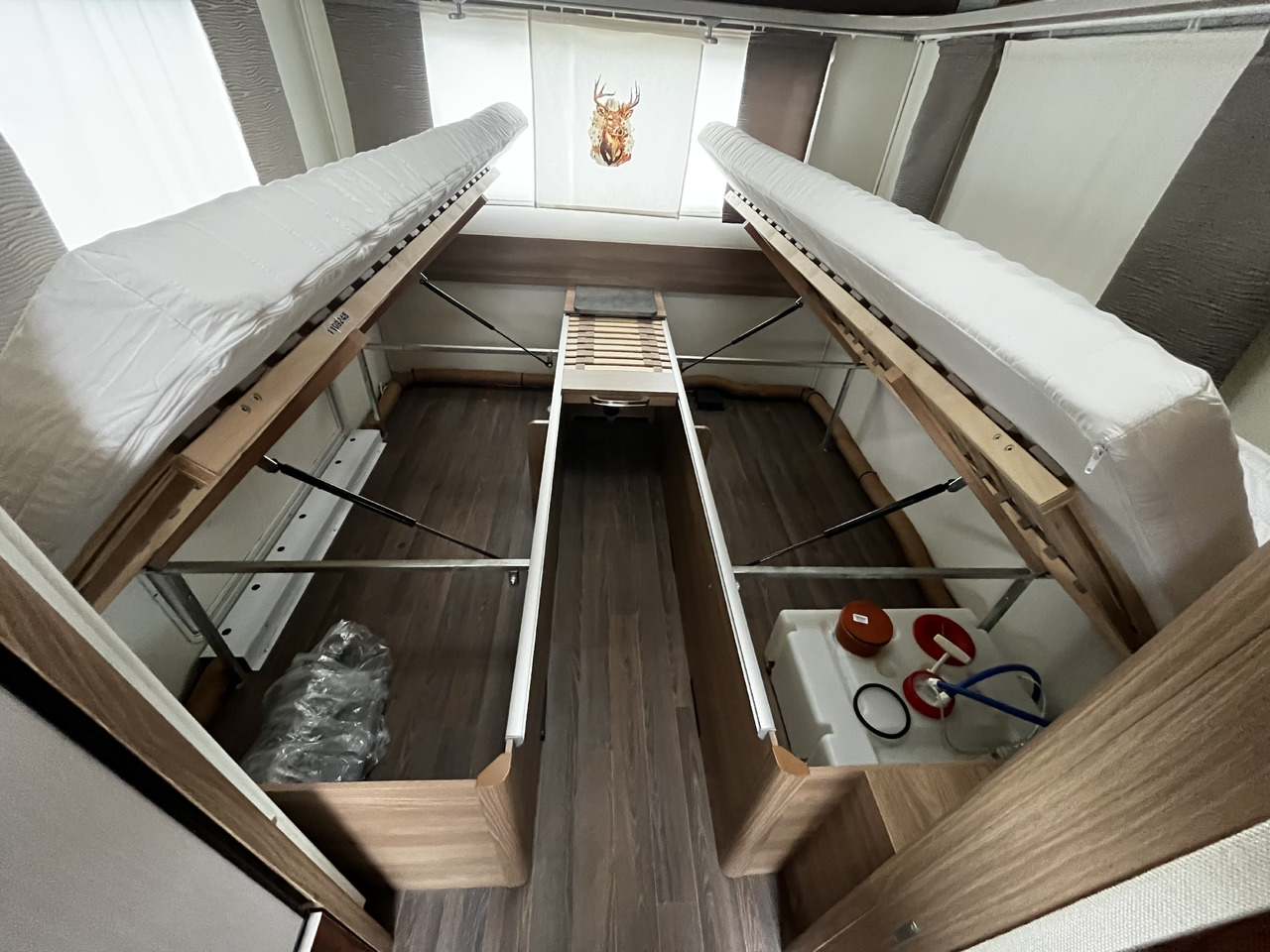 Asuntovaunu Bürstner Premio 530 TL Mover Dachklimaanlage Einzelbetten: kuva Asuntovaunu Bürstner Premio 530 TL Mover Dachklimaanlage Einzelbetten Asuntovaunu Bürstner Premio 530 TL Mover Dachklimaanlage Einzelbetten: kuva Asuntovaunu Bürstner Premio 530 TL Mover Dachklimaanlage Einzelbetten