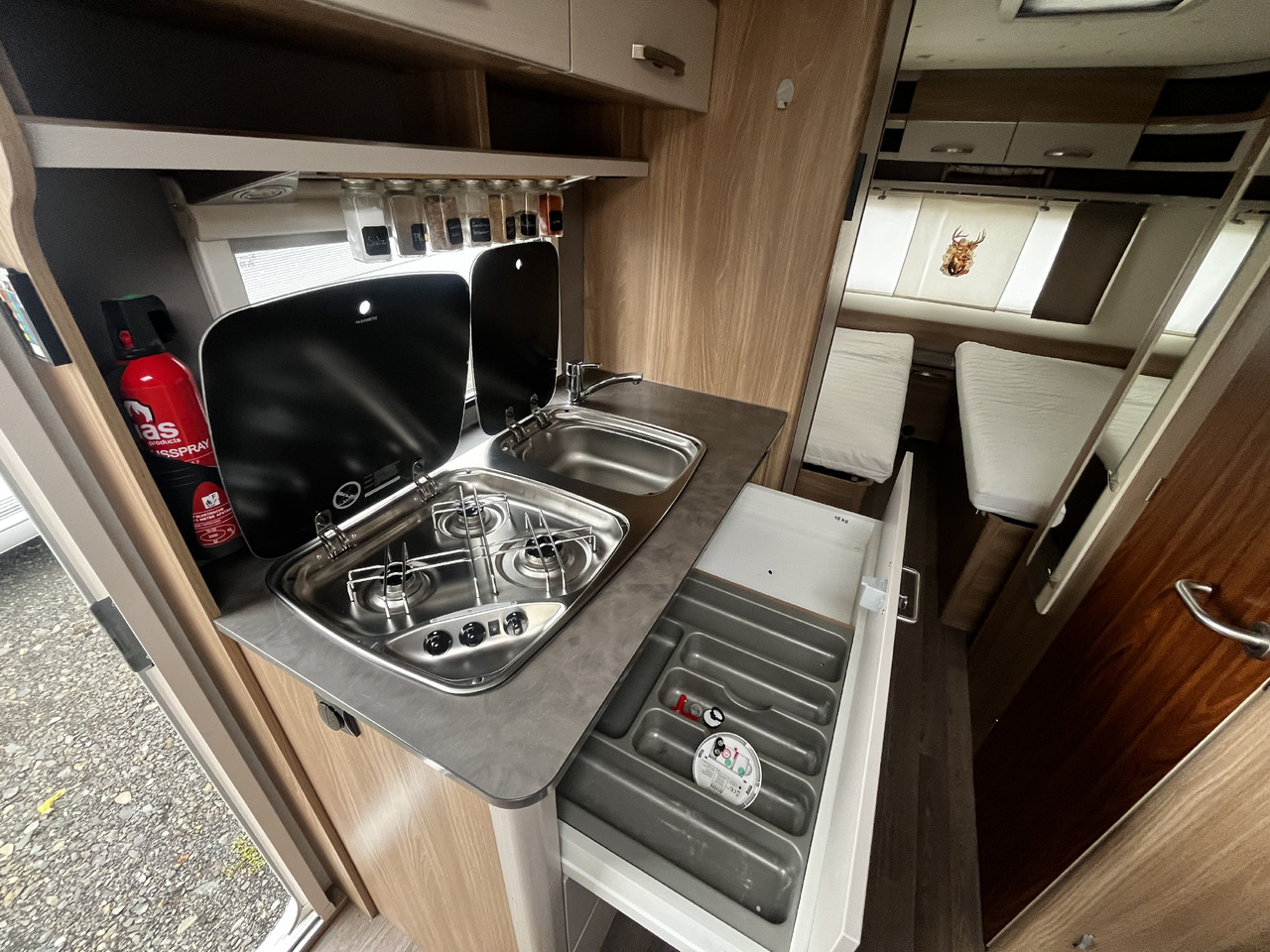 Asuntovaunu Bürstner Premio 530 TL Mover Dachklimaanlage Einzelbetten: kuva Asuntovaunu Bürstner Premio 530 TL Mover Dachklimaanlage Einzelbetten Asuntovaunu Bürstner Premio 530 TL Mover Dachklimaanlage Einzelbetten: kuva Asuntovaunu Bürstner Premio 530 TL Mover Dachklimaanlage Einzelbetten