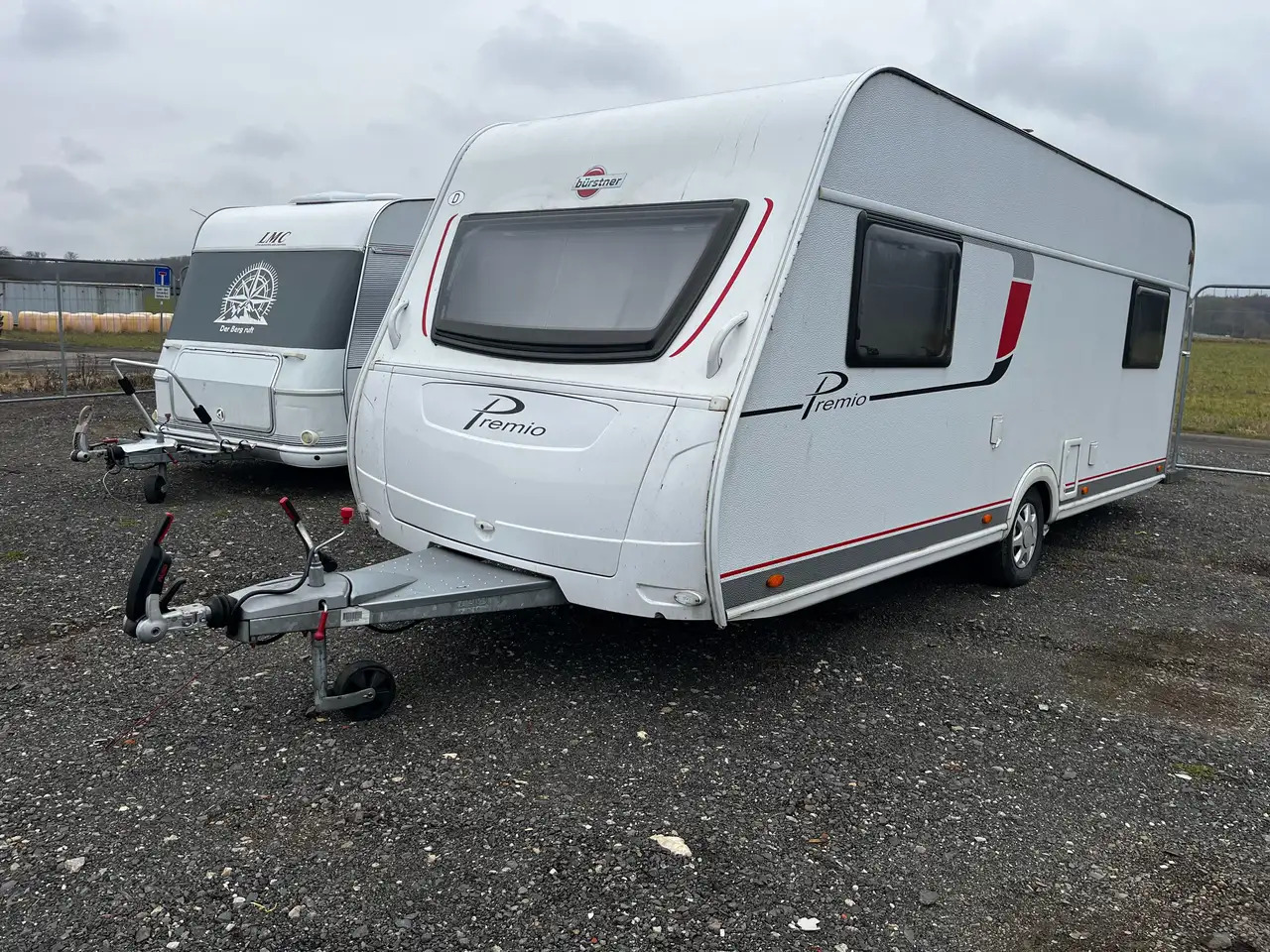 Bürstner Premio 530 TL Mover Dachklimaanlage Einzelbetten - Asuntovaunu: kuva Bürstner Premio 530 TL Mover Dachklimaanlage Einzelbetten - Asuntovaunu Bürstner Premio 530 TL Mover Dachklimaanlage Einzelbetten - Asuntovaunu: kuva Bürstner Premio 530 TL Mover Dachklimaanlage Einzelbetten - Asuntovaunu