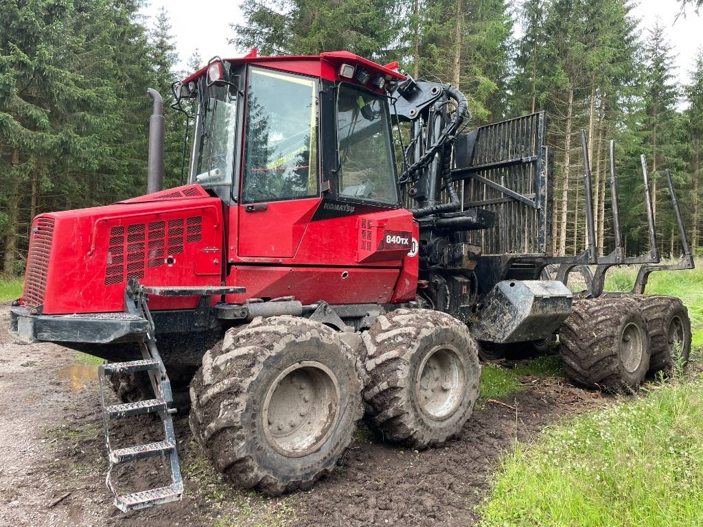 Komatsu 840TX - Kuormatraktori: kuva Komatsu 840TX - Kuormatraktori Komatsu 840TX - Kuormatraktori: kuva Komatsu 840TX - Kuormatraktori