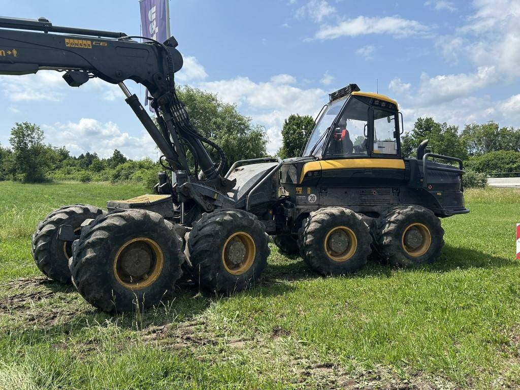 Ponsse Bear 8W - Harvesteri: kuva Ponsse Bear 8W - Harvesteri Ponsse Bear 8W - Harvesteri: kuva Ponsse Bear 8W - Harvesteri