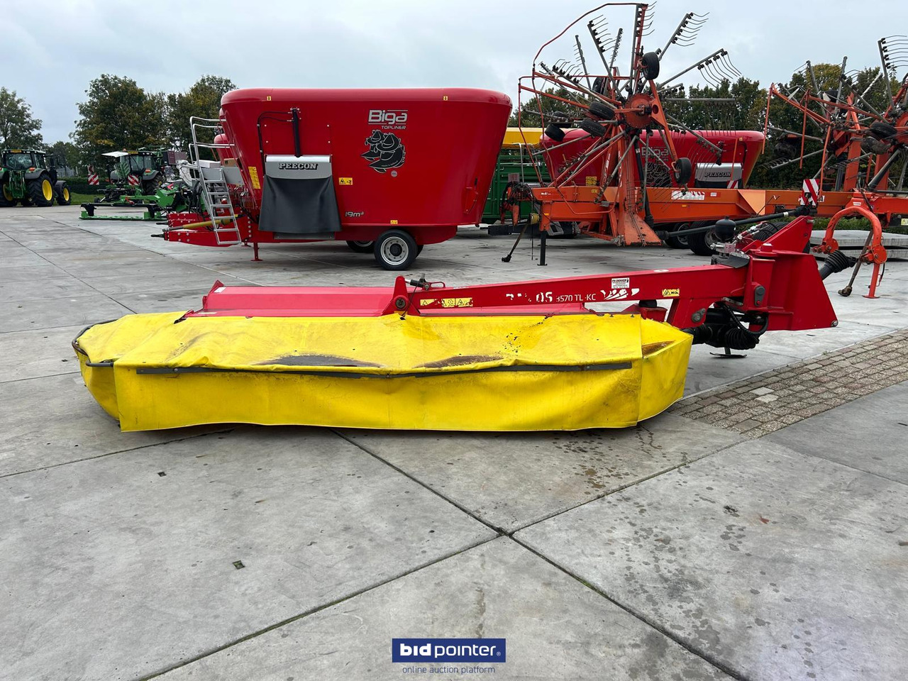 Fella RAMOS 3570 - Niittokone: kuva Fella RAMOS 3570 - Niittokone Fella RAMOS 3570 - Niittokone: kuva Fella RAMOS 3570 - Niittokone