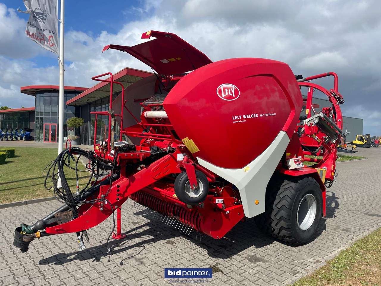 Lely Welger RPC 245 Tornado - Pyöröpaalain: kuva Lely Welger RPC 245 Tornado - Pyöröpaalain Lely Welger RPC 245 Tornado - Pyöröpaalain: kuva Lely Welger RPC 245 Tornado - Pyöröpaalain