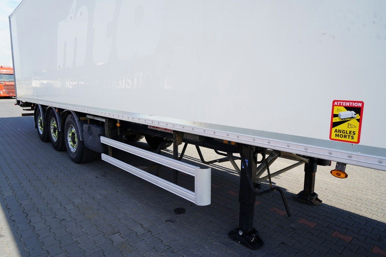 Frühauf IZOTERMA / KONTENER / KOFFER / BARDZO MOCNA POD - Refrigeraattori puoliperävaunu: kuva Frühauf IZOTERMA / KONTENER / KOFFER / BARDZO MOCNA POD - Refrigeraattori puoliperävaunu Frühauf IZOTERMA / KONTENER / KOFFER / BARDZO MOCNA POD - Refrigeraattori puoliperävaunu: kuva Frühauf IZOTERMA / KONTENER / KOFFER / BARDZO MOCNA POD - Refrigeraattori puoliperävaunu