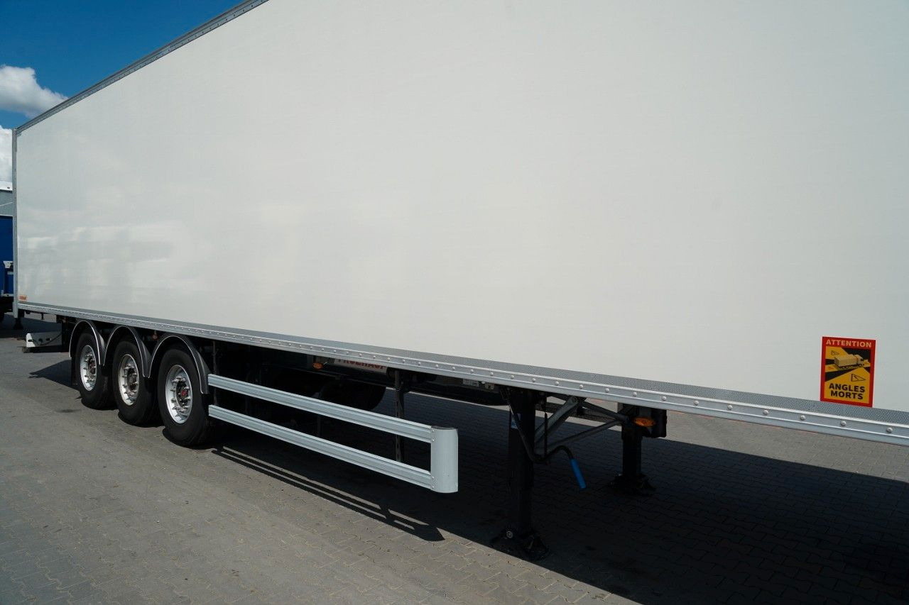 Frühauf KONTENER / KOFFER / DOPPLESTOCK / OSIE SAF / - Refrigeraattori puoliperävaunu: kuva Frühauf KONTENER / KOFFER / DOPPLESTOCK / OSIE SAF / - Refrigeraattori puoliperävaunu Frühauf KONTENER / KOFFER / DOPPLESTOCK / OSIE SAF / - Refrigeraattori puoliperävaunu: kuva Frühauf KONTENER / KOFFER / DOPPLESTOCK / OSIE SAF / - Refrigeraattori puoliperävaunu