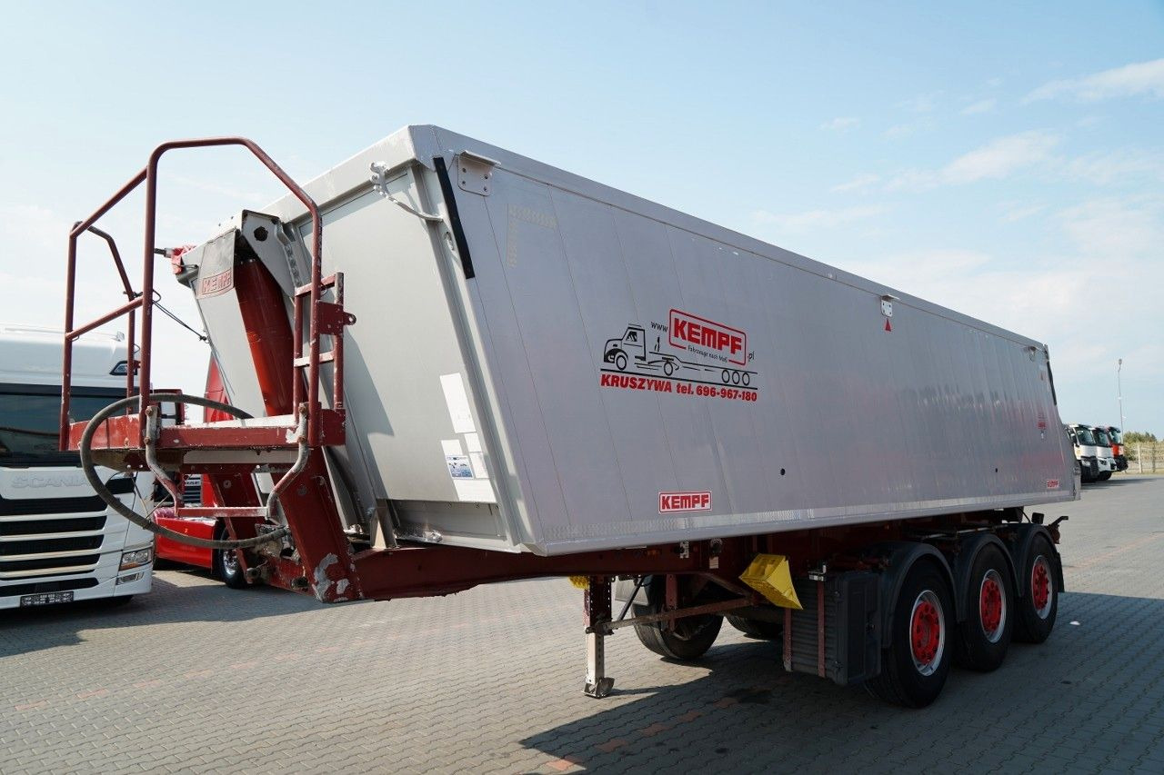 Kempf WYWROTKA / ALUMINIOWA / 25 m3 / OSIE MERCEDES / - Kippiauto puoliperävaunu: kuva Kempf WYWROTKA / ALUMINIOWA / 25 m3 / OSIE MERCEDES / - Kippiauto puoliperävaunu Kempf WYWROTKA / ALUMINIOWA / 25 m3 / OSIE MERCEDES / - Kippiauto puoliperävaunu: kuva Kempf WYWROTKA / ALUMINIOWA / 25 m3 / OSIE MERCEDES / - Kippiauto puoliperävaunu