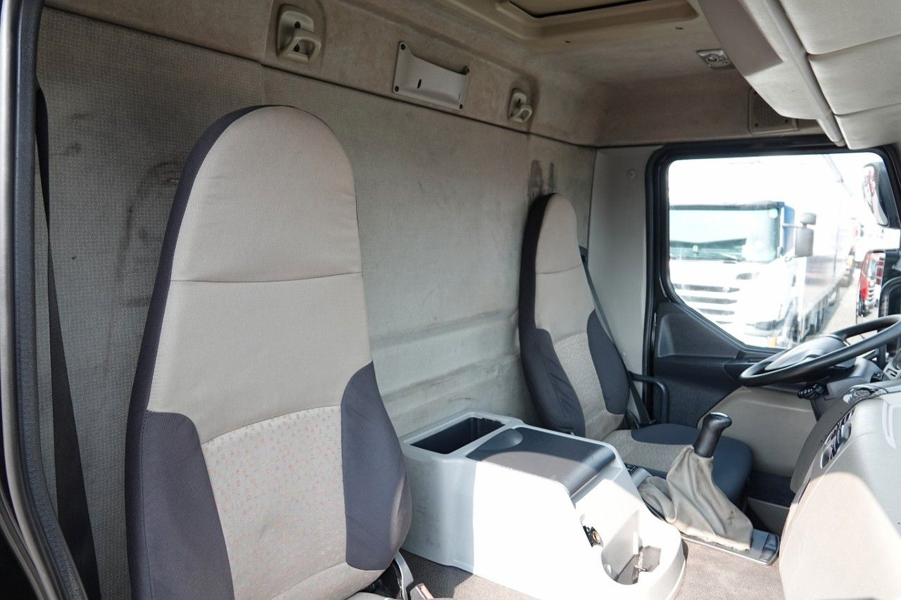 Leasing  Renault PREMIUM 280 DXI / KONTENER - 8,9 M / SOLÓWKA / Renault PREMIUM 280 DXI / KONTENER - 8,9 M / SOLÓWKA /: kuva Leasing  Renault PREMIUM 280 DXI / KONTENER - 8,9 M / SOLÓWKA / Renault PREMIUM 280 DXI / KONTENER - 8,9 M / SOLÓWKA /