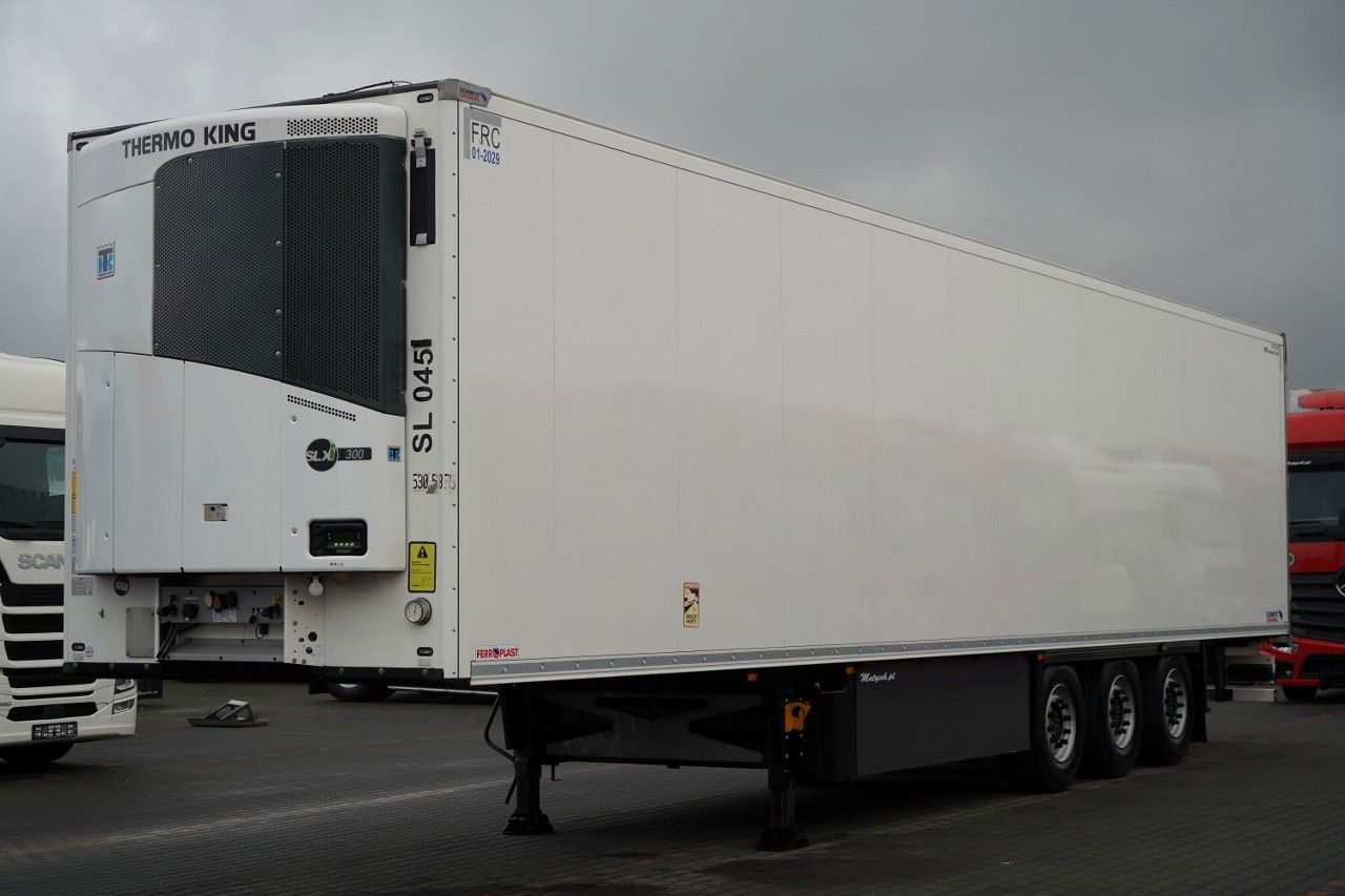 Schmitz Cargobull REFRIGERATED / NEW THERMO KING UNIT / SLX 300 / - Refrigeraattori puoliperävaunu: kuva Schmitz Cargobull REFRIGERATED / NEW THERMO KING UNIT / SLX 300 / - Refrigeraattori puoliperävaunu Schmitz Cargobull REFRIGERATED / NEW THERMO KING UNIT / SLX 300 / - Refrigeraattori puoliperävaunu: kuva Schmitz Cargobull REFRIGERATED / NEW THERMO KING UNIT / SLX 300 / - Refrigeraattori puoliperävaunu