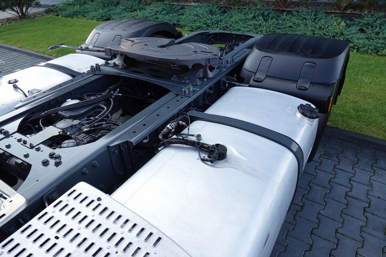 Vetopöytäauto DAF XF 480 / LOW DECK / MEGA / 2021 / SSC / PO ZŁOTY: kuva Vetopöytäauto DAF XF 480 / LOW DECK / MEGA / 2021 / SSC / PO ZŁOTY