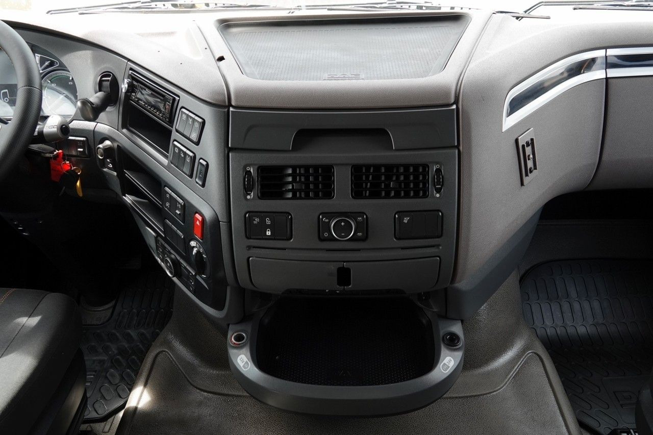 Vetopöytäauto DAF XF 480 / SPACE CAB / 2018 R / SPROWADZONY / PO: kuva Vetopöytäauto DAF XF 480 / SPACE CAB / 2018 R / SPROWADZONY / PO Vetopöytäauto DAF XF 480 / SPACE CAB / 2018 R / SPROWADZONY / PO: kuva Vetopöytäauto DAF XF 480 / SPACE CAB / 2018 R / SPROWADZONY / PO