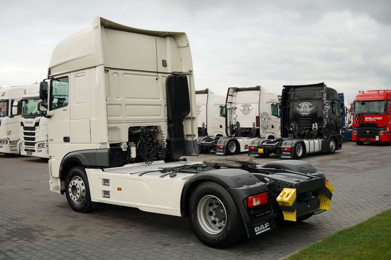DAF XF 480 / SUPER SPACE CAB / OPONY 100% / 2021 ROK - Vetopöytäauto: kuva DAF XF 480 / SUPER SPACE CAB / OPONY 100% / 2021 ROK - Vetopöytäauto DAF XF 480 / SUPER SPACE CAB / OPONY 100% / 2021 ROK - Vetopöytäauto: kuva DAF XF 480 / SUPER SPACE CAB / OPONY 100% / 2021 ROK - Vetopöytäauto