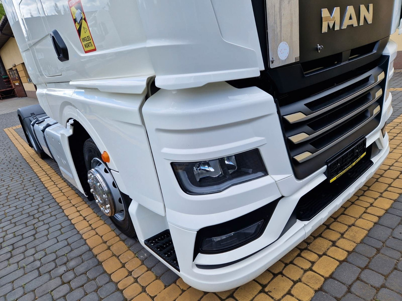Vetopöytäauto MAN TGX 18.470 / MEGA / XXL / LOWDECK / EURO 6 /: kuva Vetopöytäauto MAN TGX 18.470 / MEGA / XXL / LOWDECK / EURO 6 / Vetopöytäauto MAN TGX 18.470 / MEGA / XXL / LOWDECK / EURO 6 /: kuva Vetopöytäauto MAN TGX 18.470 / MEGA / XXL / LOWDECK / EURO 6 /
