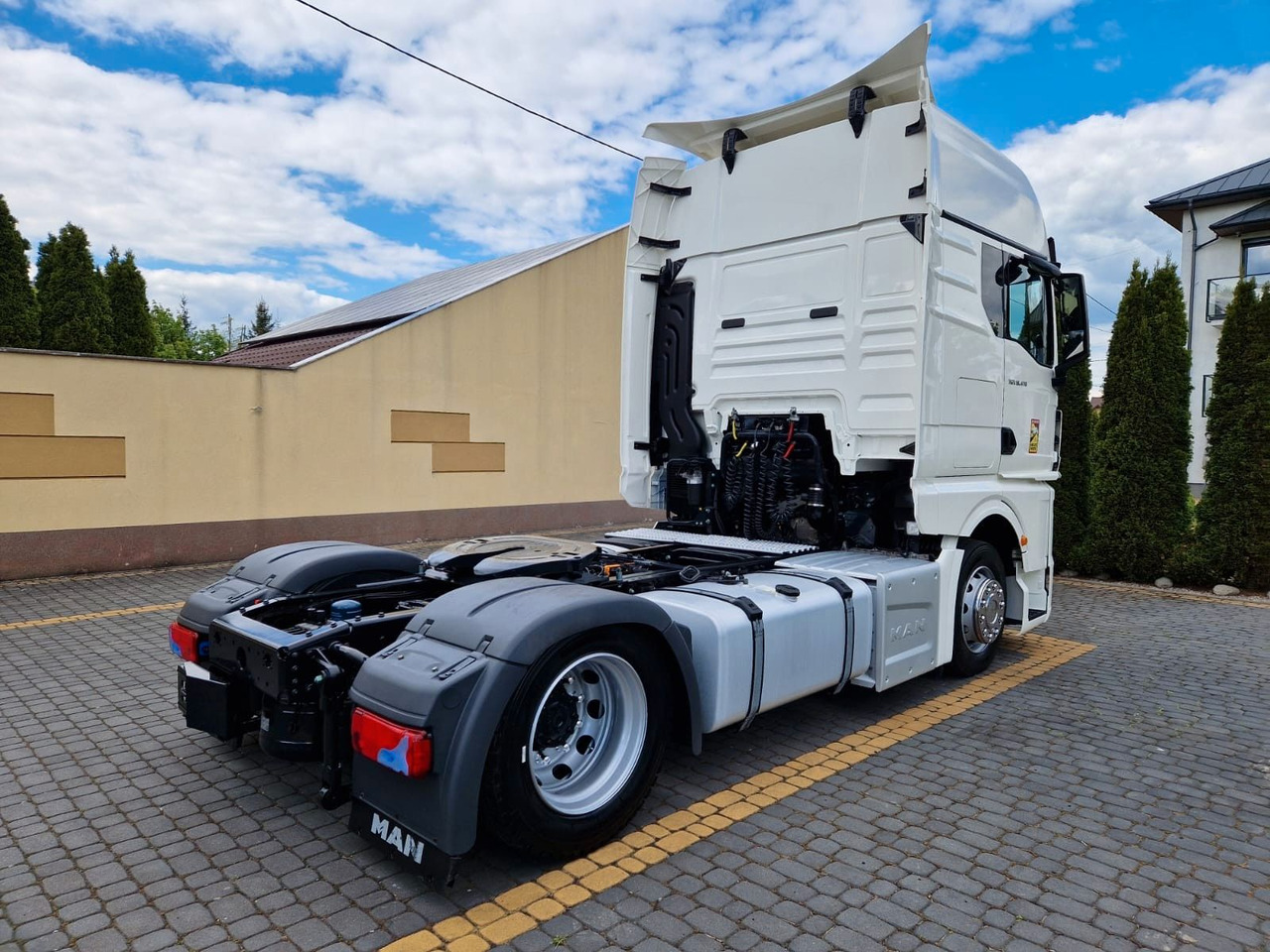 Vetopöytäauto MAN TGX 18.470 / MEGA / XXL / LOWDECK / EURO 6 /: kuva Vetopöytäauto MAN TGX 18.470 / MEGA / XXL / LOWDECK / EURO 6 / Vetopöytäauto MAN TGX 18.470 / MEGA / XXL / LOWDECK / EURO 6 /: kuva Vetopöytäauto MAN TGX 18.470 / MEGA / XXL / LOWDECK / EURO 6 /
