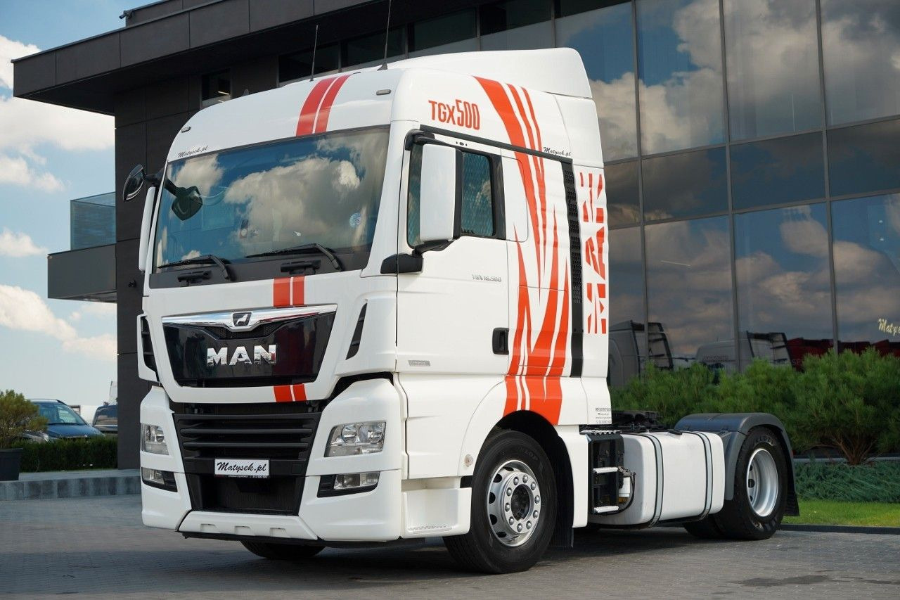 MAN TGX 18.500 / XLX / RETARDER / PO KONTRAKCIE SERW - Vetopöytäauto: kuva MAN TGX 18.500 / XLX / RETARDER / PO KONTRAKCIE SERW - Vetopöytäauto MAN TGX 18.500 / XLX / RETARDER / PO KONTRAKCIE SERW - Vetopöytäauto: kuva MAN TGX 18.500 / XLX / RETARDER / PO KONTRAKCIE SERW - Vetopöytäauto