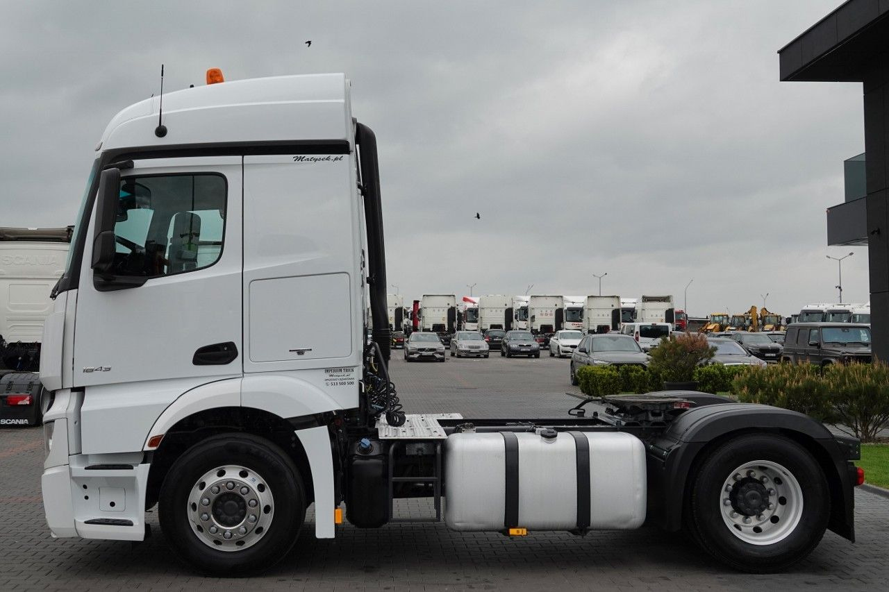 Mercedes-Benz ACTROS 1843 / RETARDER / ALUFELGI / EURO 6 / SPR - Vetopöytäauto: kuva Mercedes-Benz ACTROS 1843 / RETARDER / ALUFELGI / EURO 6 / SPR - Vetopöytäauto Mercedes-Benz ACTROS 1843 / RETARDER / ALUFELGI / EURO 6 / SPR - Vetopöytäauto: kuva Mercedes-Benz ACTROS 1843 / RETARDER / ALUFELGI / EURO 6 / SPR - Vetopöytäauto