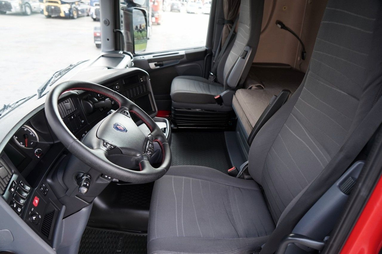 Vetopöytäauto Scania R 440  / RETARDER / OPTICRUISE + SPRZĘGŁO / FULL: kuva Vetopöytäauto Scania R 440  / RETARDER / OPTICRUISE + SPRZĘGŁO / FULL