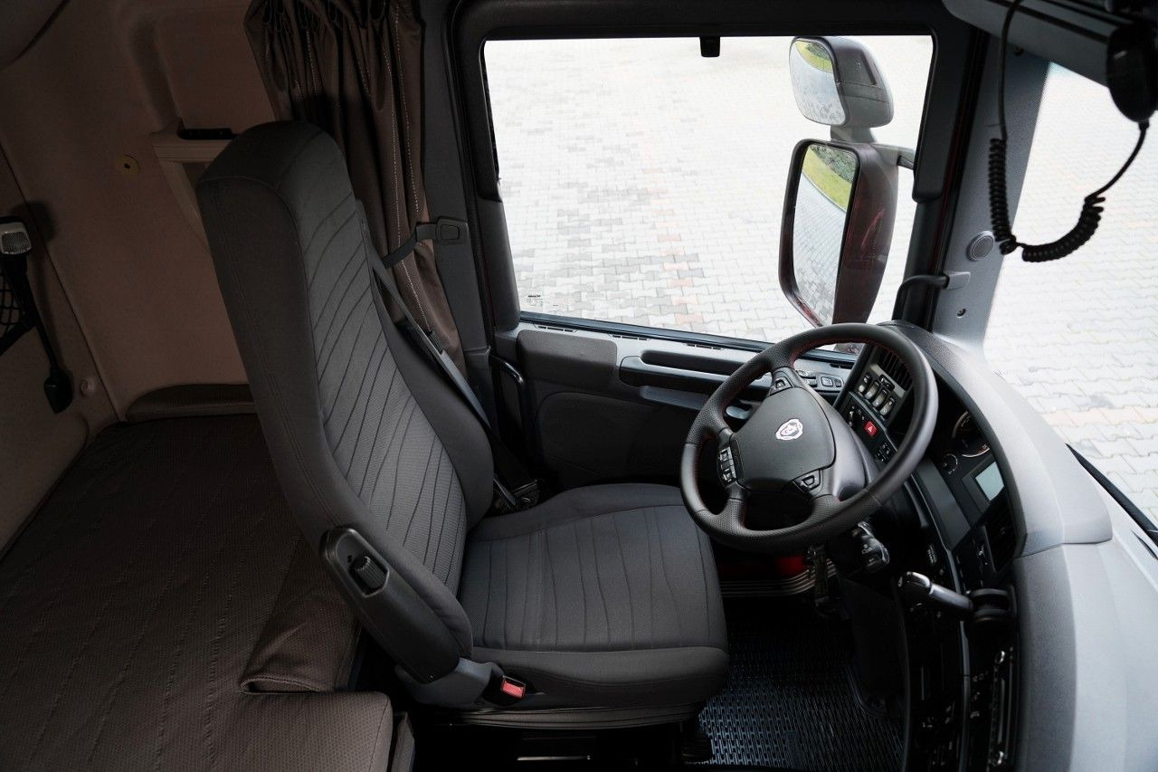 Vetopöytäauto Scania R 440  / RETARDER / OPTICRUISE + SPRZĘGŁO / FULL: kuva Vetopöytäauto Scania R 440  / RETARDER / OPTICRUISE + SPRZĘGŁO / FULL