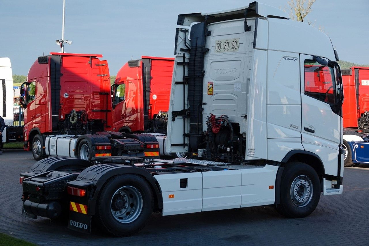 Volvo FH 500 / I-PARK COOL / OPONY 100% / PO KONTRAKCI - Vetopöytäauto: kuva  Volvo FH 500 / I-PARK COOL / OPONY 100% / PO KONTRAKCI - Vetopöytäauto Volvo FH 500 / I-PARK COOL / OPONY 100% / PO KONTRAKCI - Vetopöytäauto: kuva  Volvo FH 500 / I-PARK COOL / OPONY 100% / PO KONTRAKCI - Vetopöytäauto