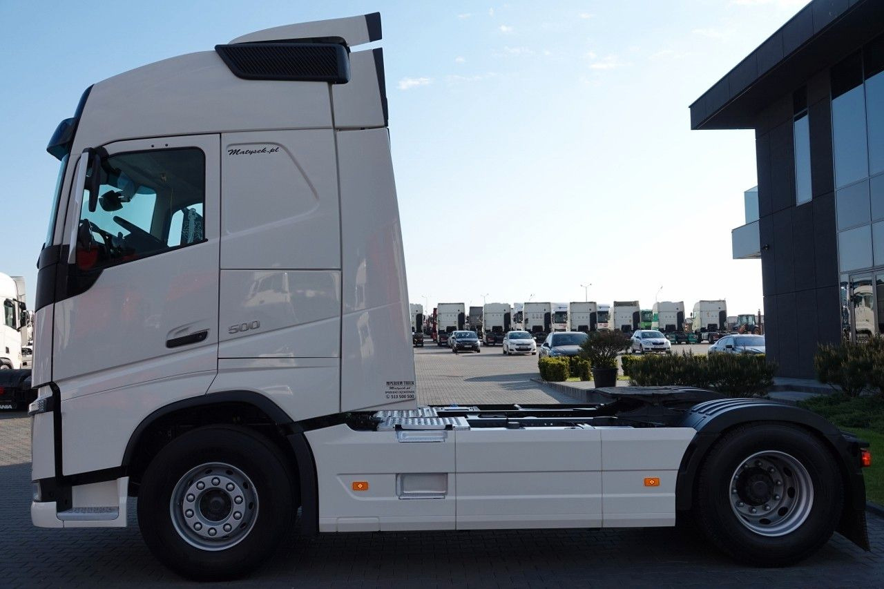 Volvo FH 500 / I-PARK COOL / OPONY 100% / PO KONTRAKCI - Vetopöytäauto: kuva  Volvo FH 500 / I-PARK COOL / OPONY 100% / PO KONTRAKCI - Vetopöytäauto Volvo FH 500 / I-PARK COOL / OPONY 100% / PO KONTRAKCI - Vetopöytäauto: kuva  Volvo FH 500 / I-PARK COOL / OPONY 100% / PO KONTRAKCI - Vetopöytäauto