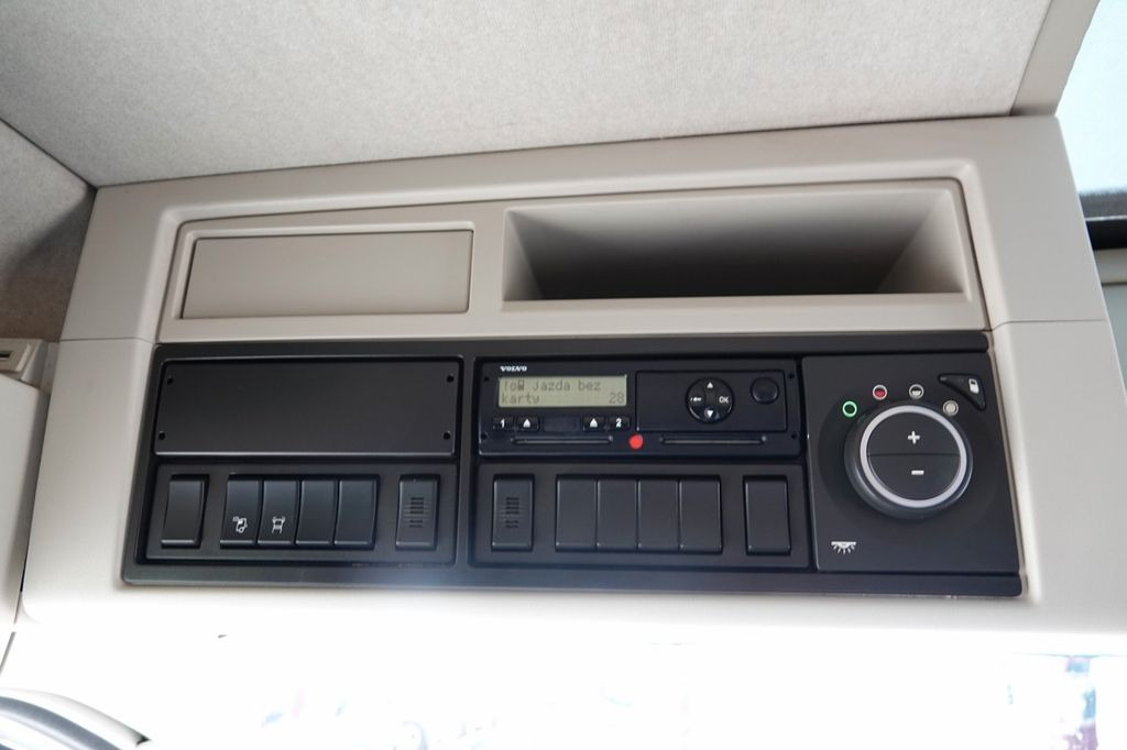 Vetopöytäauto Volvo FH500 / I-FH 500/ NISKA KABINA / SPROWADZONY / E: kuva Vetopöytäauto Volvo FH500 / I-FH 500/ NISKA KABINA / SPROWADZONY / E Vetopöytäauto Volvo FH500 / I-FH 500/ NISKA KABINA / SPROWADZONY / E: kuva Vetopöytäauto Volvo FH500 / I-FH 500/ NISKA KABINA / SPROWADZONY / E