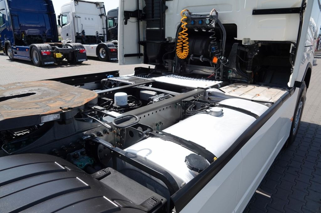 Vetopöytäauto Volvo FH500 / I-FH 500/ NISKA KABINA / SPROWADZONY / E: kuva Vetopöytäauto Volvo FH500 / I-FH 500/ NISKA KABINA / SPROWADZONY / E Vetopöytäauto Volvo FH500 / I-FH 500/ NISKA KABINA / SPROWADZONY / E: kuva Vetopöytäauto Volvo FH500 / I-FH 500/ NISKA KABINA / SPROWADZONY / E