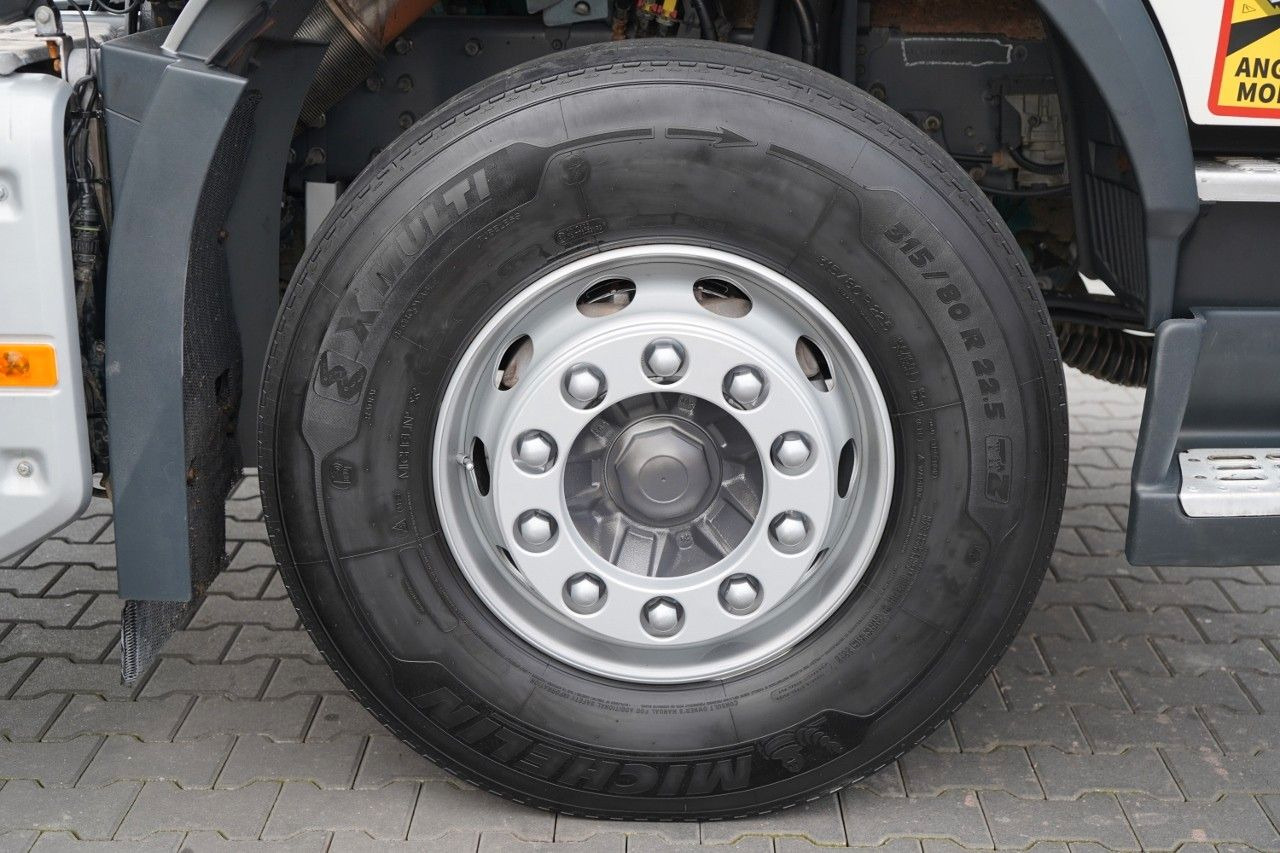 Vetopöytäauto Volvo FMX 420 / RETARDER / 13 LITROWY / NISKA KABINA: kuva Vetopöytäauto Volvo FMX 420 / RETARDER / 13 LITROWY / NISKA KABINA Vetopöytäauto Volvo FMX 420 / RETARDER / 13 LITROWY / NISKA KABINA: kuva Vetopöytäauto Volvo FMX 420 / RETARDER / 13 LITROWY / NISKA KABINA