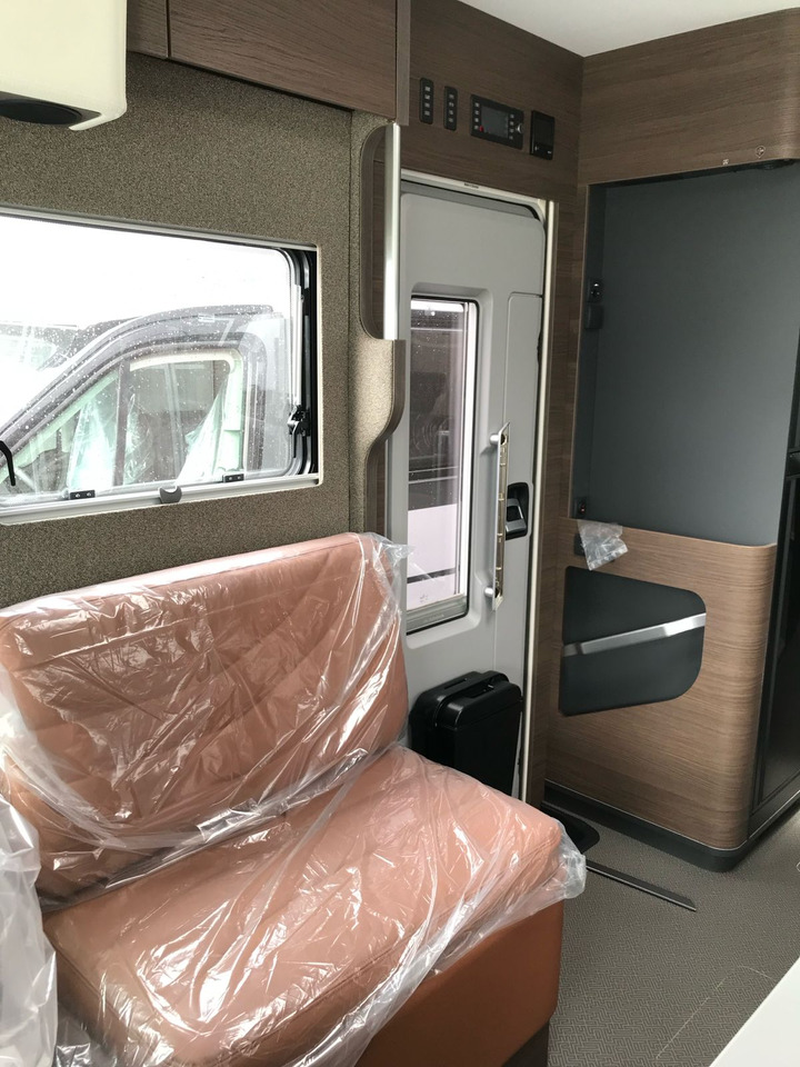 ADRIA Super Sonic 890 LC - Integroitu asuntoauto: kuva ADRIA Super Sonic 890 LC - Integroitu asuntoauto ADRIA Super Sonic 890 LC - Integroitu asuntoauto: kuva ADRIA Super Sonic 890 LC - Integroitu asuntoauto