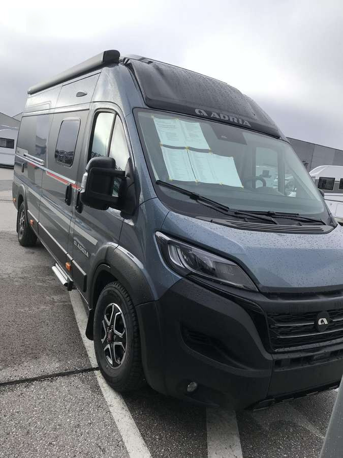 ADRIA Twin Sport 640 SG - Retkeilyauto: kuva ADRIA Twin Sport 640 SG - Retkeilyauto ADRIA Twin Sport 640 SG - Retkeilyauto: kuva ADRIA Twin Sport 640 SG - Retkeilyauto