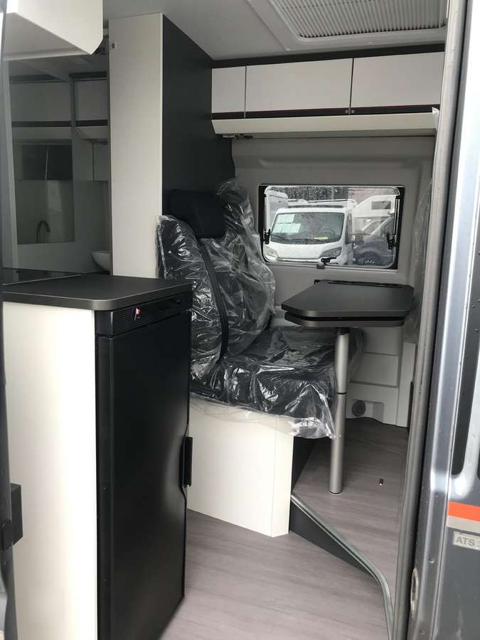 ADRIA Twin Sport 640 SG - Retkeilyauto: kuva ADRIA Twin Sport 640 SG - Retkeilyauto ADRIA Twin Sport 640 SG - Retkeilyauto: kuva ADRIA Twin Sport 640 SG - Retkeilyauto