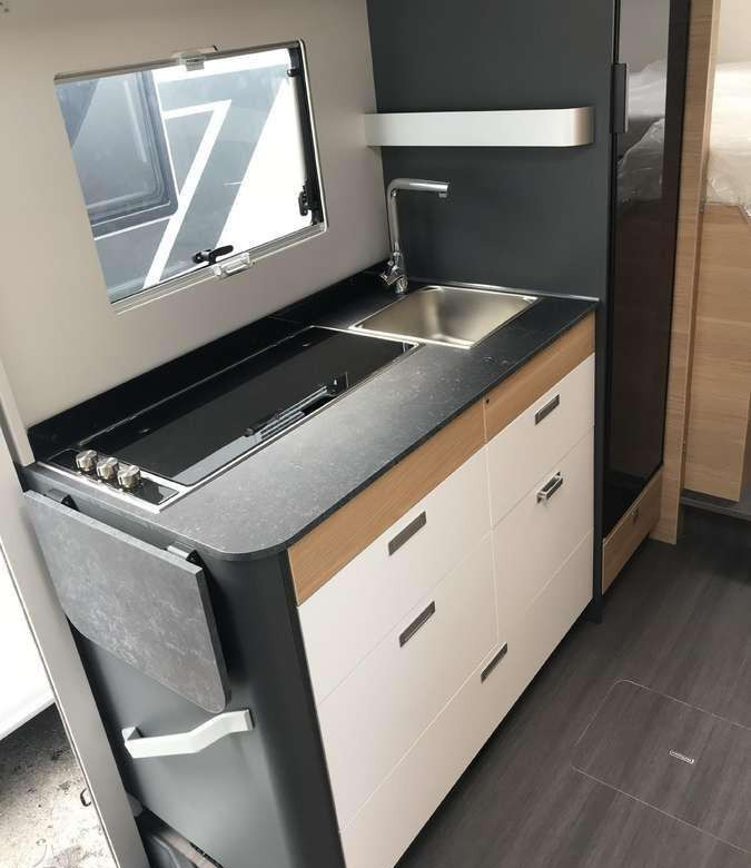 Adria Sonic 600SL - Integroitu asuntoauto: kuva Adria Sonic 600SL - Integroitu asuntoauto Adria Sonic 600SL - Integroitu asuntoauto: kuva Adria Sonic 600SL - Integroitu asuntoauto