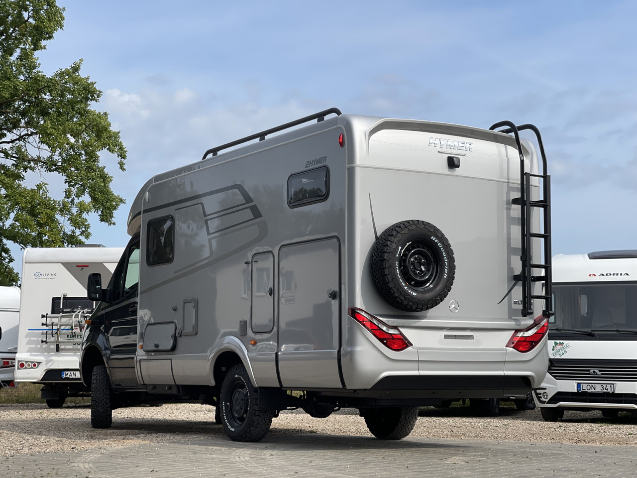 HYMER / ERIBA MLT 580 4x4 - Puoli-integroitu asuntoauto: kuva HYMER / ERIBA MLT 580 4x4 - Puoli-integroitu asuntoauto HYMER / ERIBA MLT 580 4x4 - Puoli-integroitu asuntoauto: kuva HYMER / ERIBA MLT 580 4x4 - Puoli-integroitu asuntoauto
