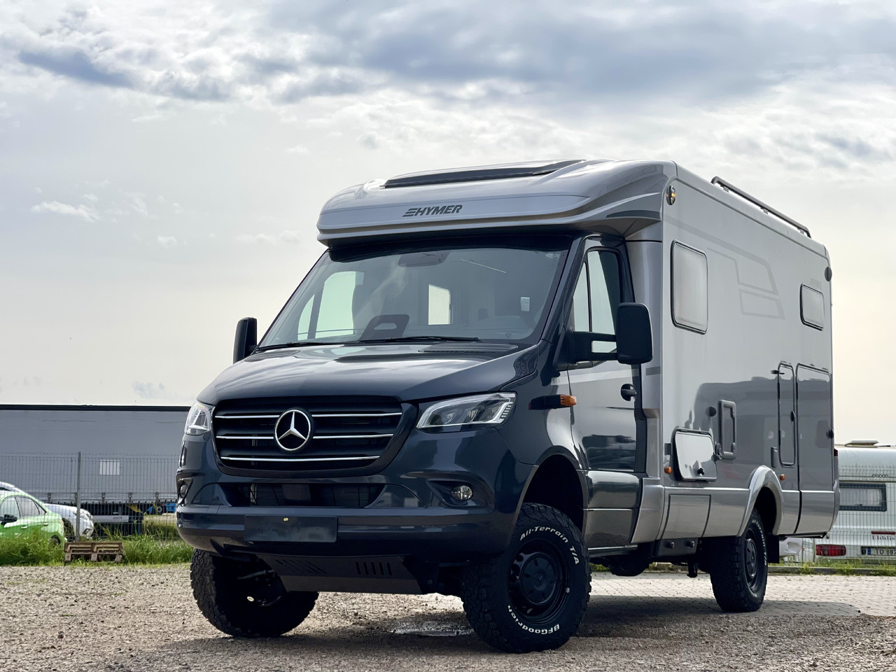 HYMER / ERIBA MLT 580 4x4 - Puoli-integroitu asuntoauto: kuva HYMER / ERIBA MLT 580 4x4 - Puoli-integroitu asuntoauto HYMER / ERIBA MLT 580 4x4 - Puoli-integroitu asuntoauto: kuva HYMER / ERIBA MLT 580 4x4 - Puoli-integroitu asuntoauto