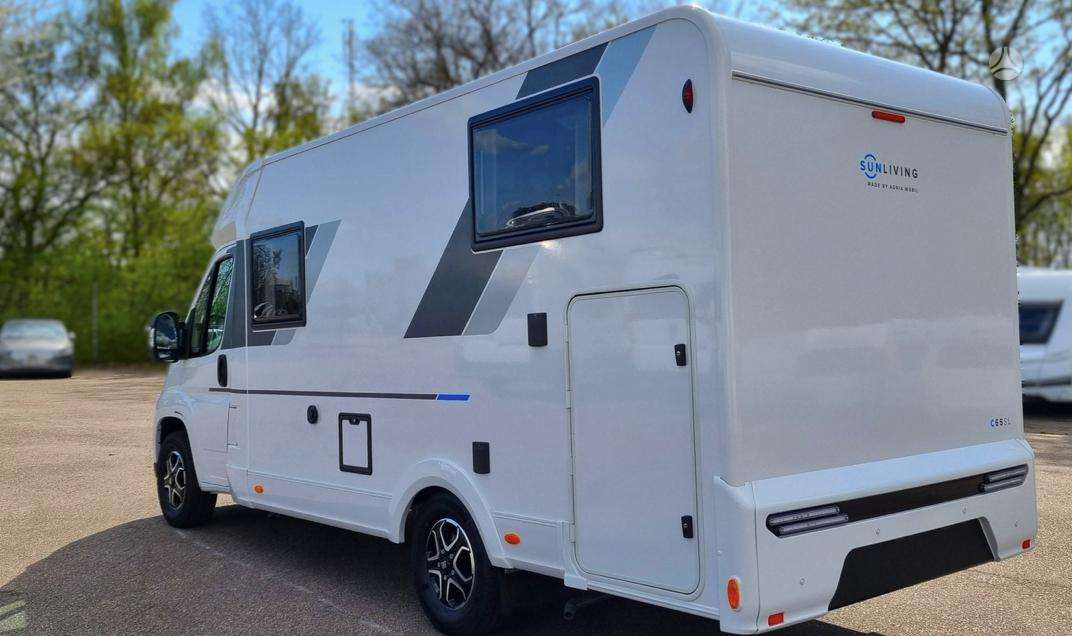 SUN LIVING C 65 SL - Puoli-integroitu asuntoauto: kuva SUN LIVING C 65 SL - Puoli-integroitu asuntoauto SUN LIVING C 65 SL - Puoli-integroitu asuntoauto: kuva SUN LIVING C 65 SL - Puoli-integroitu asuntoauto