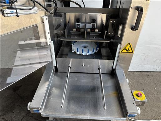 Food Tools CS1000CE Automatic round cake cutter - Leipomokone: kuva Food Tools CS1000CE Automatic round cake cutter - Leipomokone Food Tools CS1000CE Automatic round cake cutter - Leipomokone: kuva Food Tools CS1000CE Automatic round cake cutter - Leipomokone