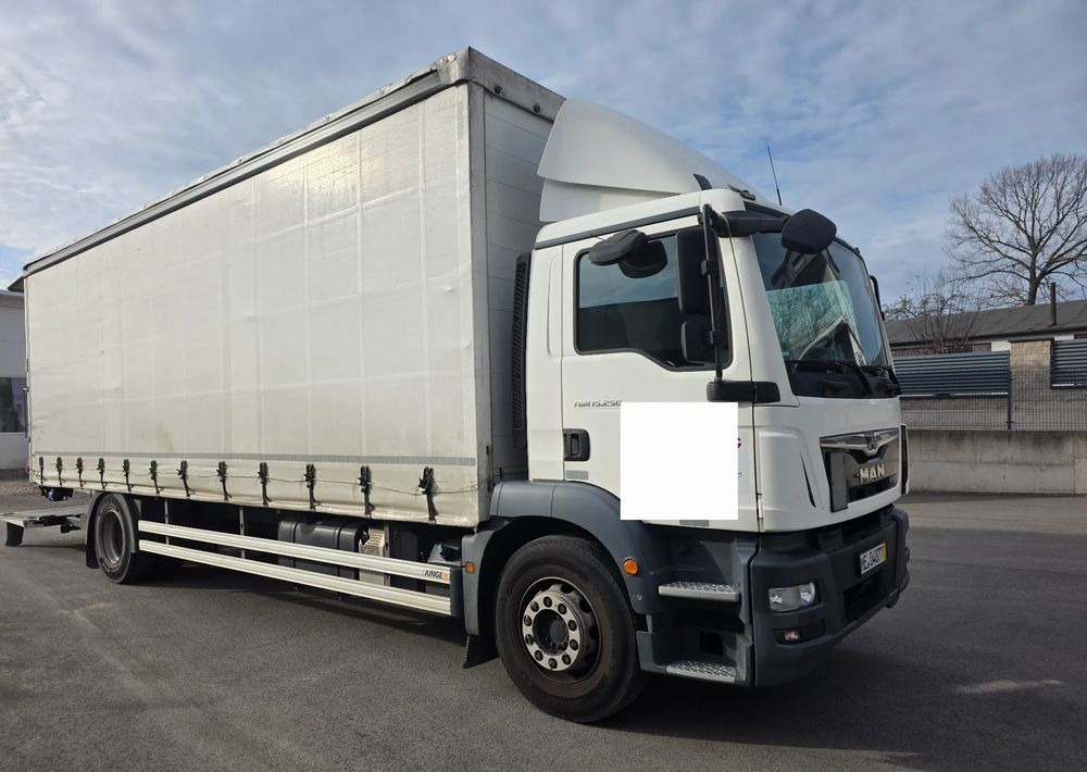 MAN TGM 15.250 /18.250 /FIRANKA / RAMA DO ZABUDOWY / WYWROTKA / HAKOWIEC / MANUALNA - Pressukapelli kuorma-auto: kuva MAN TGM 15.250 /18.250 /FIRANKA / RAMA DO ZABUDOWY / WYWROTKA / HAKOWIEC / MANUALNA - Pressukapelli kuorma-auto MAN TGM 15.250 /18.250 /FIRANKA / RAMA DO ZABUDOWY / WYWROTKA / HAKOWIEC / MANUALNA - Pressukapelli kuorma-auto: kuva MAN TGM 15.250 /18.250 /FIRANKA / RAMA DO ZABUDOWY / WYWROTKA / HAKOWIEC / MANUALNA - Pressukapelli kuorma-auto