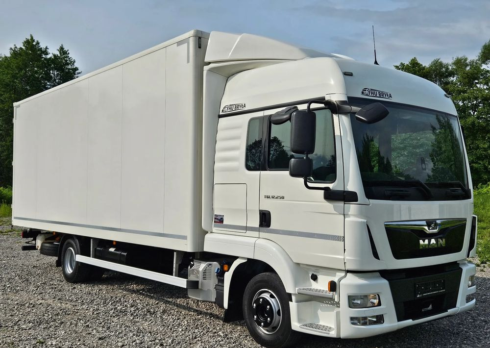 MAN TGL 12.250/KONTENER/IZOTERMA/WINDA/2019R/EURO 6/PEŁEN SERWIS/SPROWADZONY/ZADBANY/JAK NOWY/ KSIĄŻKA SERWISOWA/E6/17 PALET - Umpikori kuorma-auto: kuva MAN TGL 12.250/KONTENER/IZOTERMA/WINDA/2019R/EURO 6/PEŁEN SERWIS/SPROWADZONY/ZADBANY/JAK NOWY/ KSIĄŻKA SERWISOWA/E6/17 PALET - Umpikori kuorma-auto MAN TGL 12.250/KONTENER/IZOTERMA/WINDA/2019R/EURO 6/PEŁEN SERWIS/SPROWADZONY/ZADBANY/JAK NOWY/ KSIĄŻKA SERWISOWA/E6/17 PALET - Umpikori kuorma-auto: kuva MAN TGL 12.250/KONTENER/IZOTERMA/WINDA/2019R/EURO 6/PEŁEN SERWIS/SPROWADZONY/ZADBANY/JAK NOWY/ KSIĄŻKA SERWISOWA/E6/17 PALET - Umpikori kuorma-auto