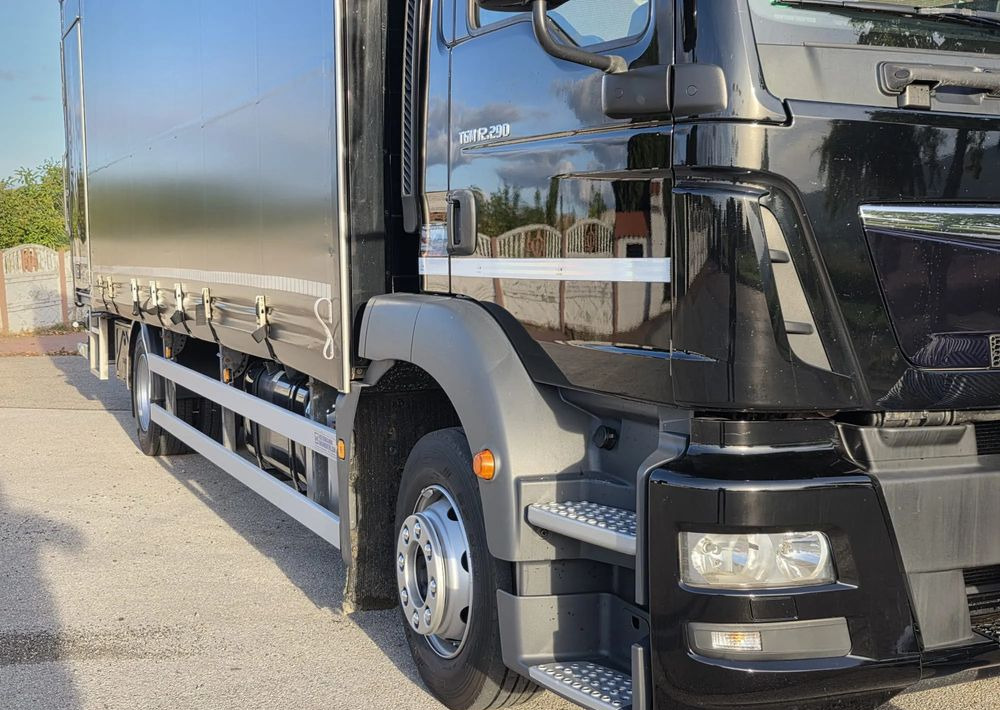 Pressukapelli kuorma-auto MAN TGM 12.290 / 15.290 / E6/ FIRANKA /BOCZNE DRZWI / BURTO-FIRANKA / 18PALET / WINDA / NISKI PRZEBIEG / 2018/ CAŁY NA PODUSZKACH / SERWISOWANY: kuva Pressukapelli kuorma-auto MAN TGM 12.290 / 15.290 / E6/ FIRANKA /BOCZNE DRZWI / BURTO-FIRANKA / 18PALET / WINDA / NISKI PRZEBIEG / 2018/ CAŁY NA PODUSZKACH / SERWISOWANY