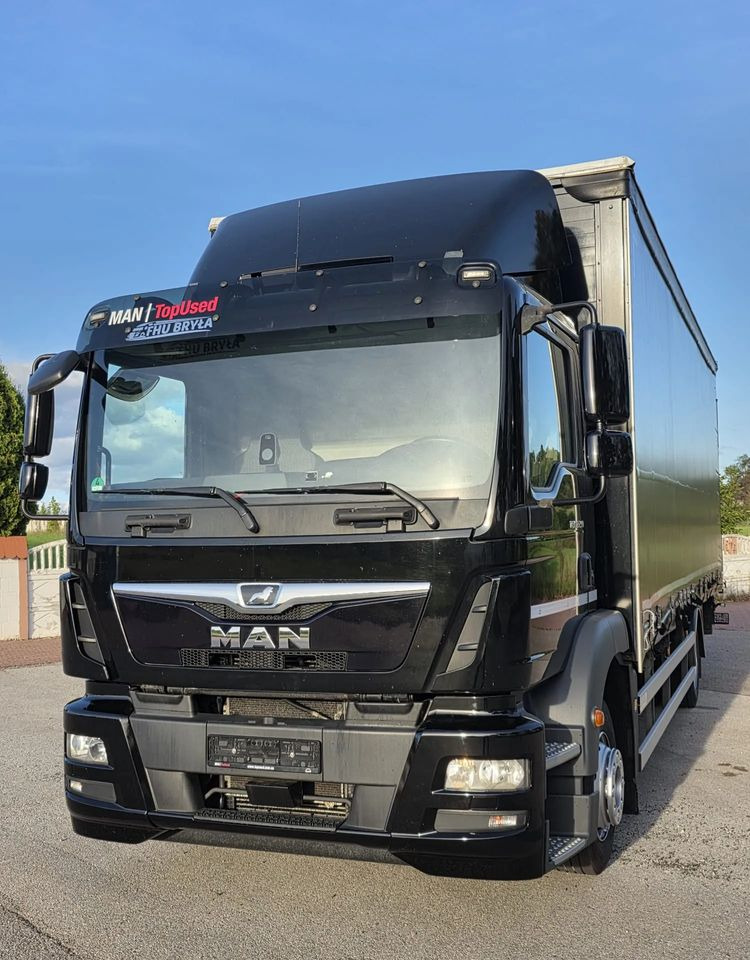 Pressukapelli kuorma-auto MAN TGM 12.290 / 15.290 / E6/ FIRANKA /BOCZNE DRZWI / BURTO-FIRANKA / 18PALET / WINDA / NISKI PRZEBIEG / 2018/ CAŁY NA PODUSZKACH / SERWISOWANY: kuva Pressukapelli kuorma-auto MAN TGM 12.290 / 15.290 / E6/ FIRANKA /BOCZNE DRZWI / BURTO-FIRANKA / 18PALET / WINDA / NISKI PRZEBIEG / 2018/ CAŁY NA PODUSZKACH / SERWISOWANY