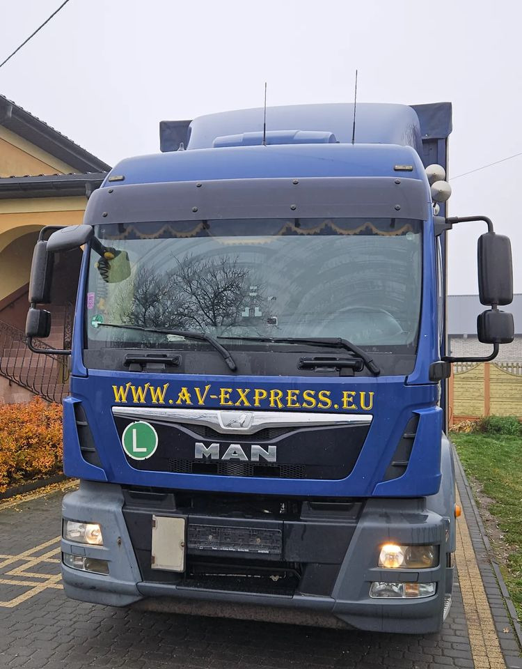 MAN TGM 18.340 / FIRANKA / SPROWADZONY / 9100 ŁADOWNOŚĆ / 18 PALET / E6 / WINDA / - Pressukapelli kuorma-auto: kuva MAN TGM 18.340 / FIRANKA / SPROWADZONY / 9100 ŁADOWNOŚĆ / 18 PALET / E6 / WINDA / - Pressukapelli kuorma-auto MAN TGM 18.340 / FIRANKA / SPROWADZONY / 9100 ŁADOWNOŚĆ / 18 PALET / E6 / WINDA / - Pressukapelli kuorma-auto: kuva MAN TGM 18.340 / FIRANKA / SPROWADZONY / 9100 ŁADOWNOŚĆ / 18 PALET / E6 / WINDA / - Pressukapelli kuorma-auto