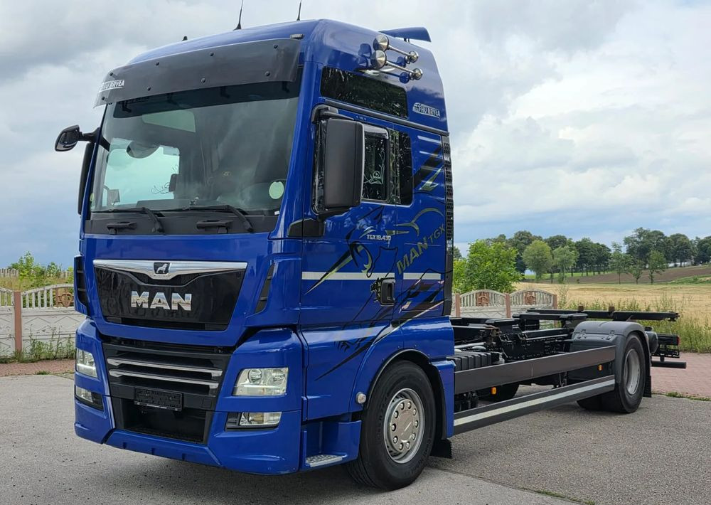 MAN TGX 18.430 / SPROWADZONY / DO ŻYWCA / 2020 / KLIMA POSTOJOWA / SERWISOWANY / JAK NOWY / NISKI PRZEBIEG / RAMA / BDF / E6 - Kuorma-auto alusta: kuva MAN TGX 18.430 / SPROWADZONY / DO ŻYWCA / 2020 / KLIMA POSTOJOWA / SERWISOWANY / JAK NOWY / NISKI PRZEBIEG / RAMA / BDF / E6 - Kuorma-auto alusta MAN TGX 18.430 / SPROWADZONY / DO ŻYWCA / 2020 / KLIMA POSTOJOWA / SERWISOWANY / JAK NOWY / NISKI PRZEBIEG / RAMA / BDF / E6 - Kuorma-auto alusta: kuva MAN TGX 18.430 / SPROWADZONY / DO ŻYWCA / 2020 / KLIMA POSTOJOWA / SERWISOWANY / JAK NOWY / NISKI PRZEBIEG / RAMA / BDF / E6 - Kuorma-auto alusta