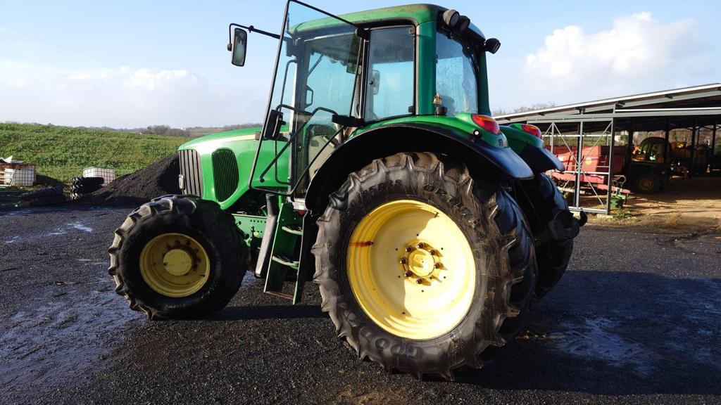 JOHN DEERE 6520 - Maatalouskoneet: kuva JOHN DEERE 6520 - Maatalouskoneet JOHN DEERE 6520 - Maatalouskoneet: kuva JOHN DEERE 6520 - Maatalouskoneet