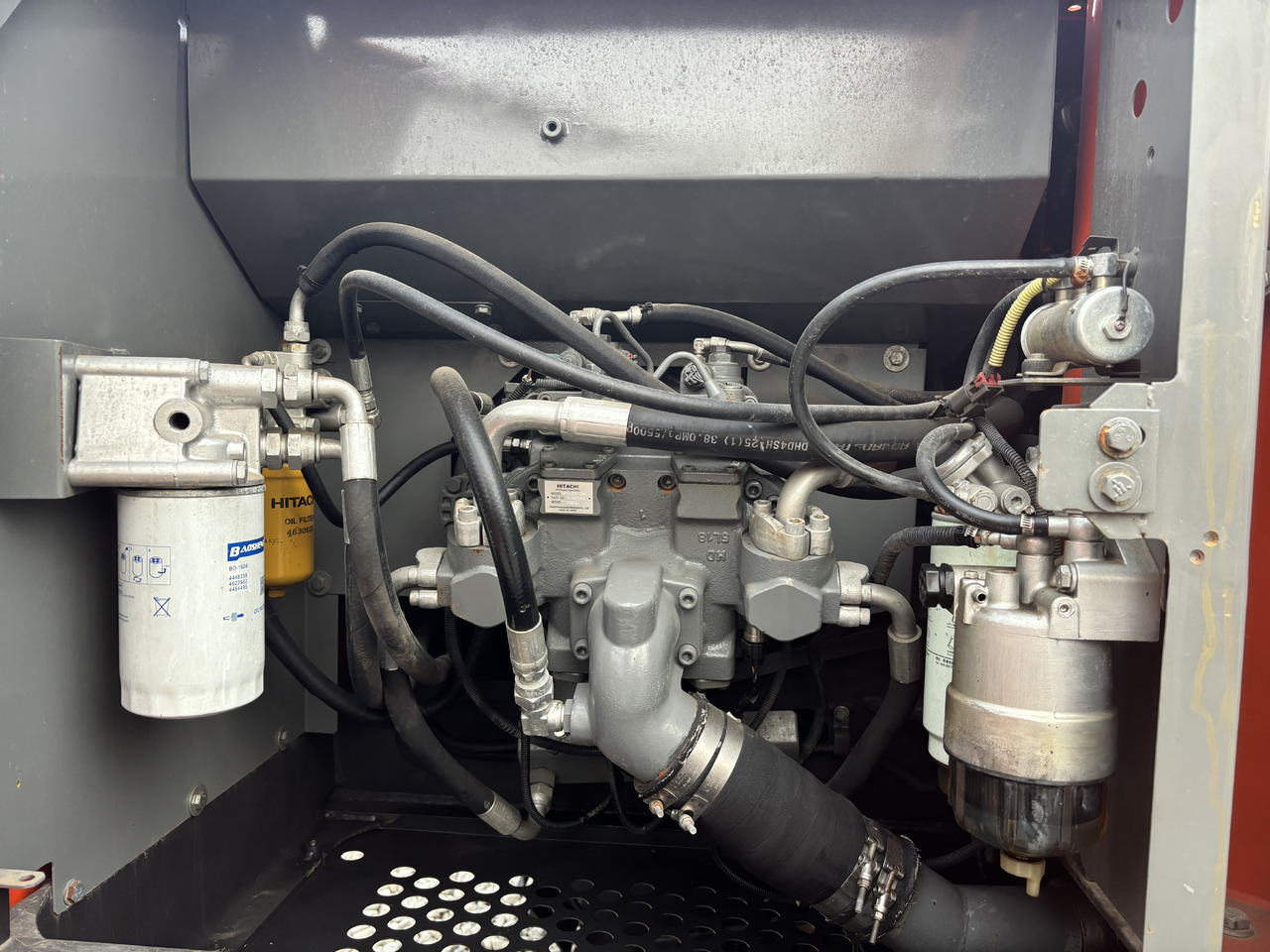 Hitachi Zx200-3 - Telakaivukone: kuva Hitachi Zx200-3 - Telakaivukone Hitachi Zx200-3 - Telakaivukone: kuva Hitachi Zx200-3 - Telakaivukone