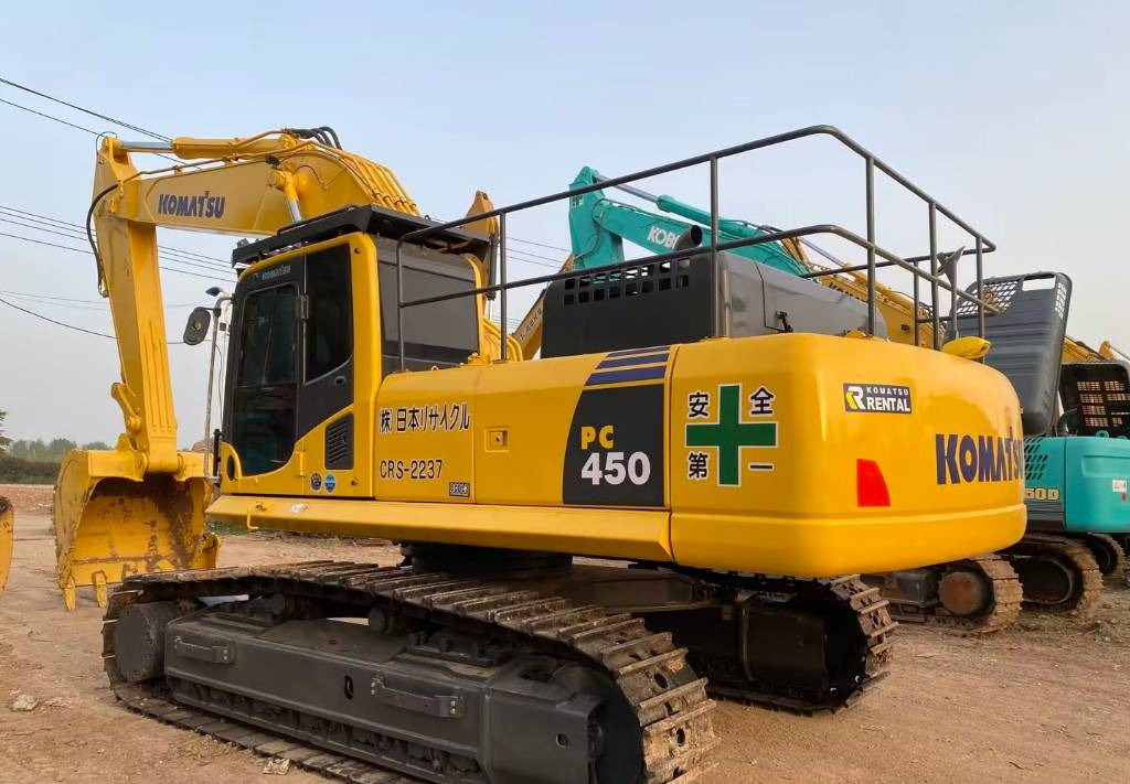 KOMATSU PC 450-8 - Telakaivukone: kuva KOMATSU PC 450-8 - Telakaivukone KOMATSU PC 450-8 - Telakaivukone: kuva KOMATSU PC 450-8 - Telakaivukone