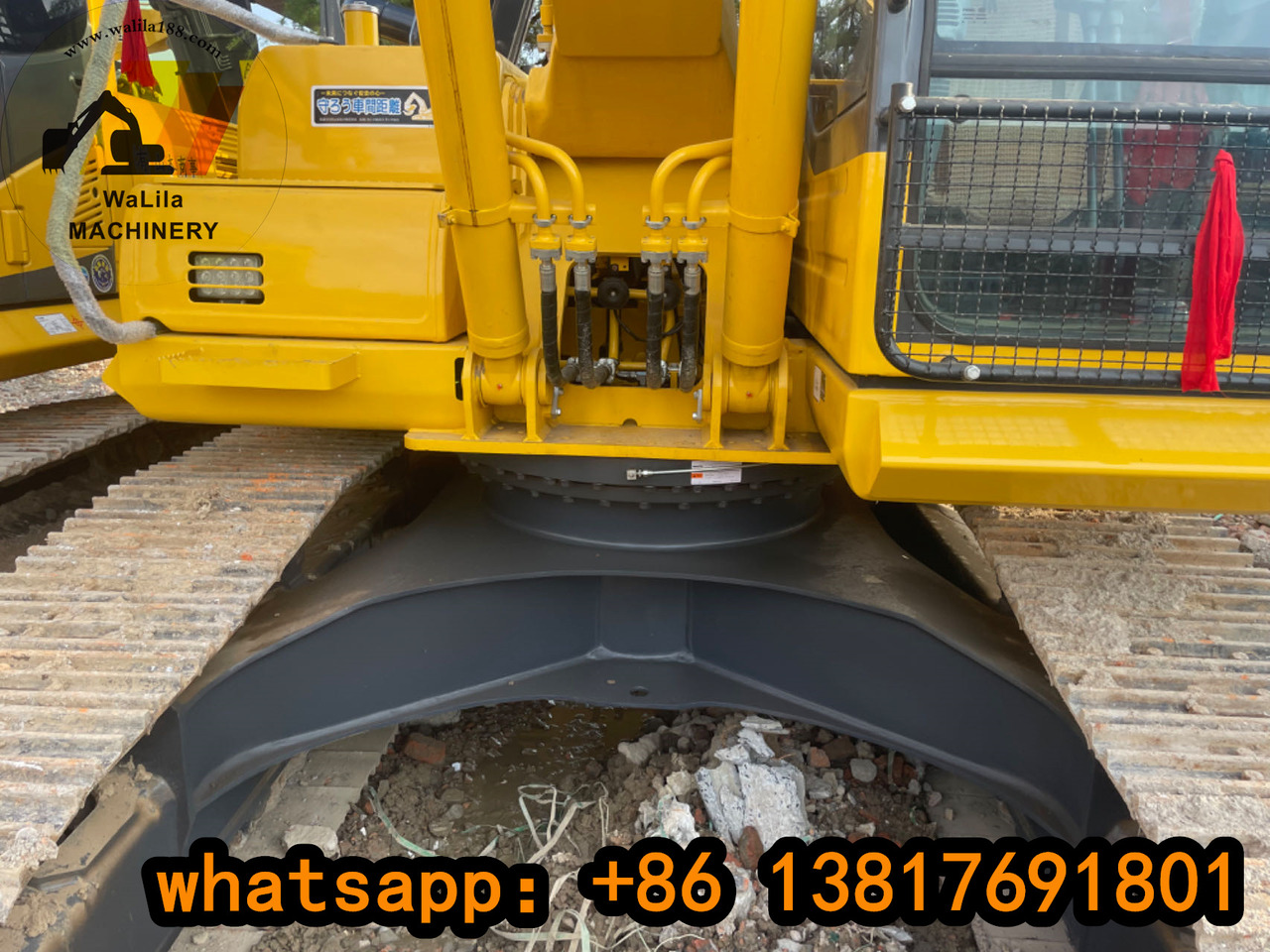 KOMATSU PC200-8 - Telakaivukone: kuva KOMATSU PC200-8 - Telakaivukone KOMATSU PC200-8 - Telakaivukone: kuva KOMATSU PC200-8 - Telakaivukone