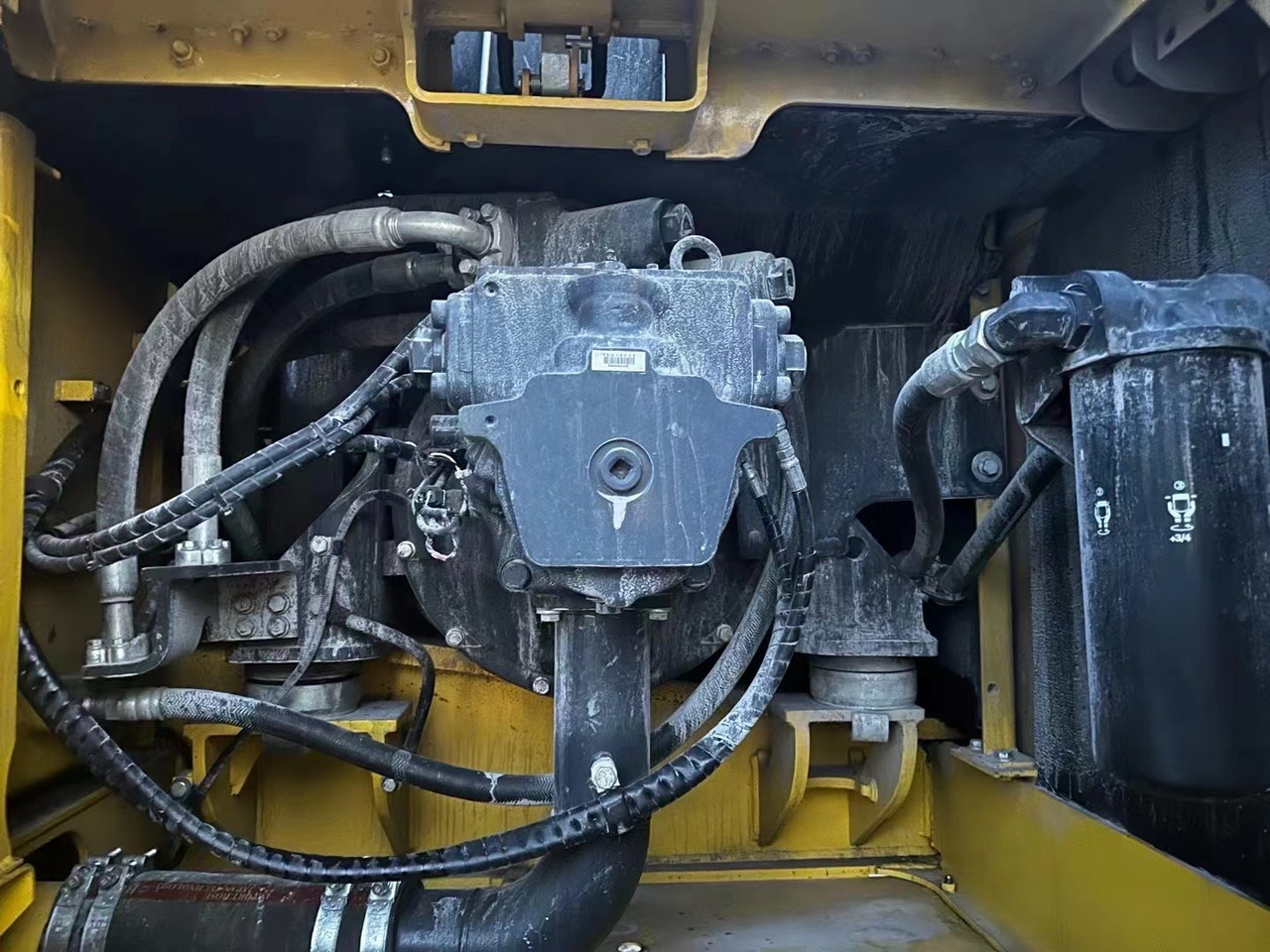 Komatsu PC 350-7 PC350 - Telakaivukone: kuva Komatsu PC 350-7 PC350 - Telakaivukone Komatsu PC 350-7 PC350 - Telakaivukone: kuva Komatsu PC 350-7 PC350 - Telakaivukone