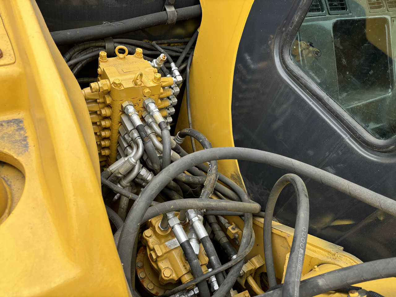 Komatsu PC 60-7 - Minikuormaaja: kuva Komatsu PC 60-7 - Minikuormaaja Komatsu PC 60-7 - Minikuormaaja: kuva Komatsu PC 60-7 - Minikuormaaja